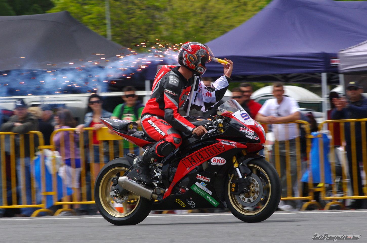 2009 YAMAHA YZF R6 | Picture 1972885 motorcycle photo