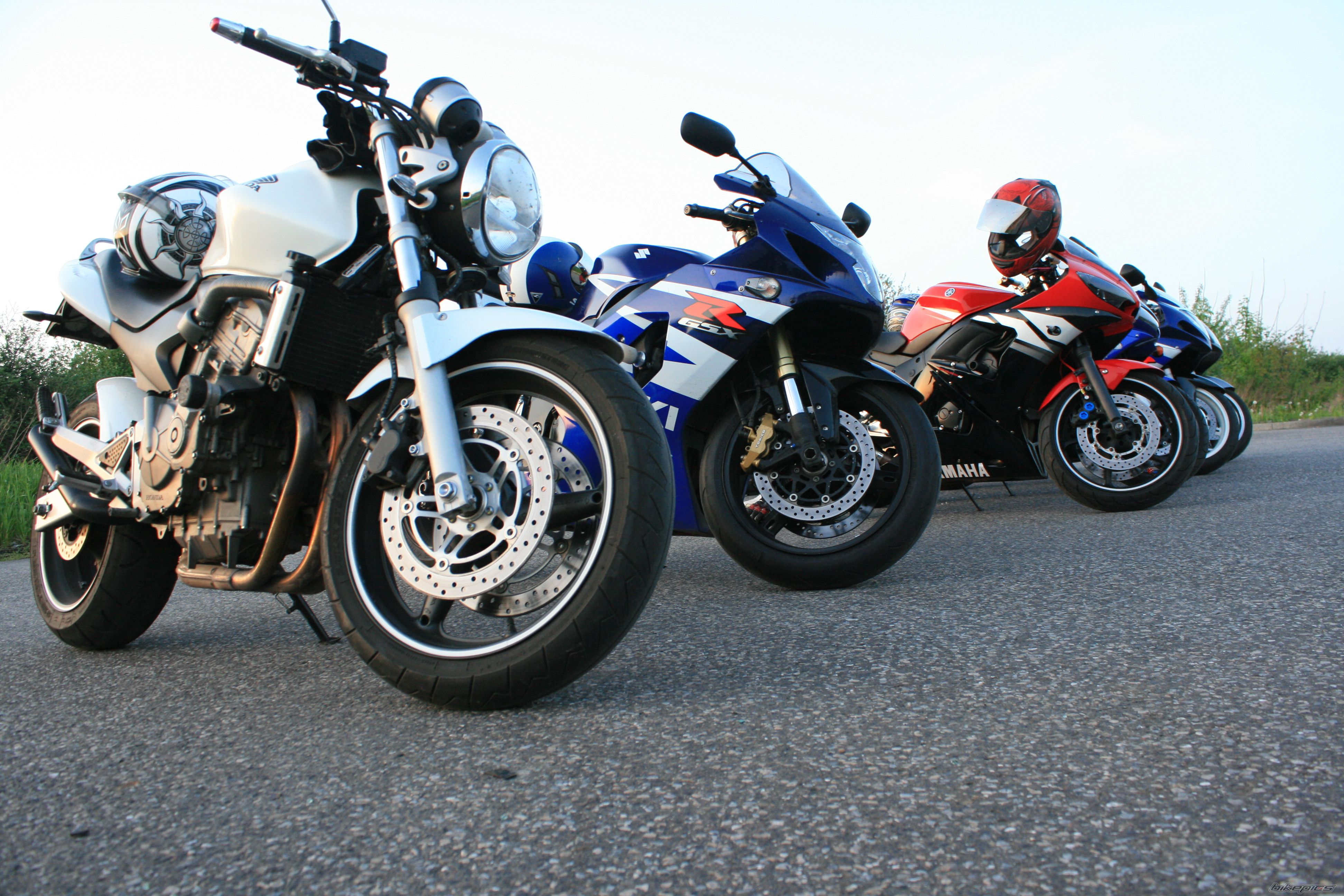 2004 YAMAHA YZF R6 | Picture 1973490 motorcycle photo