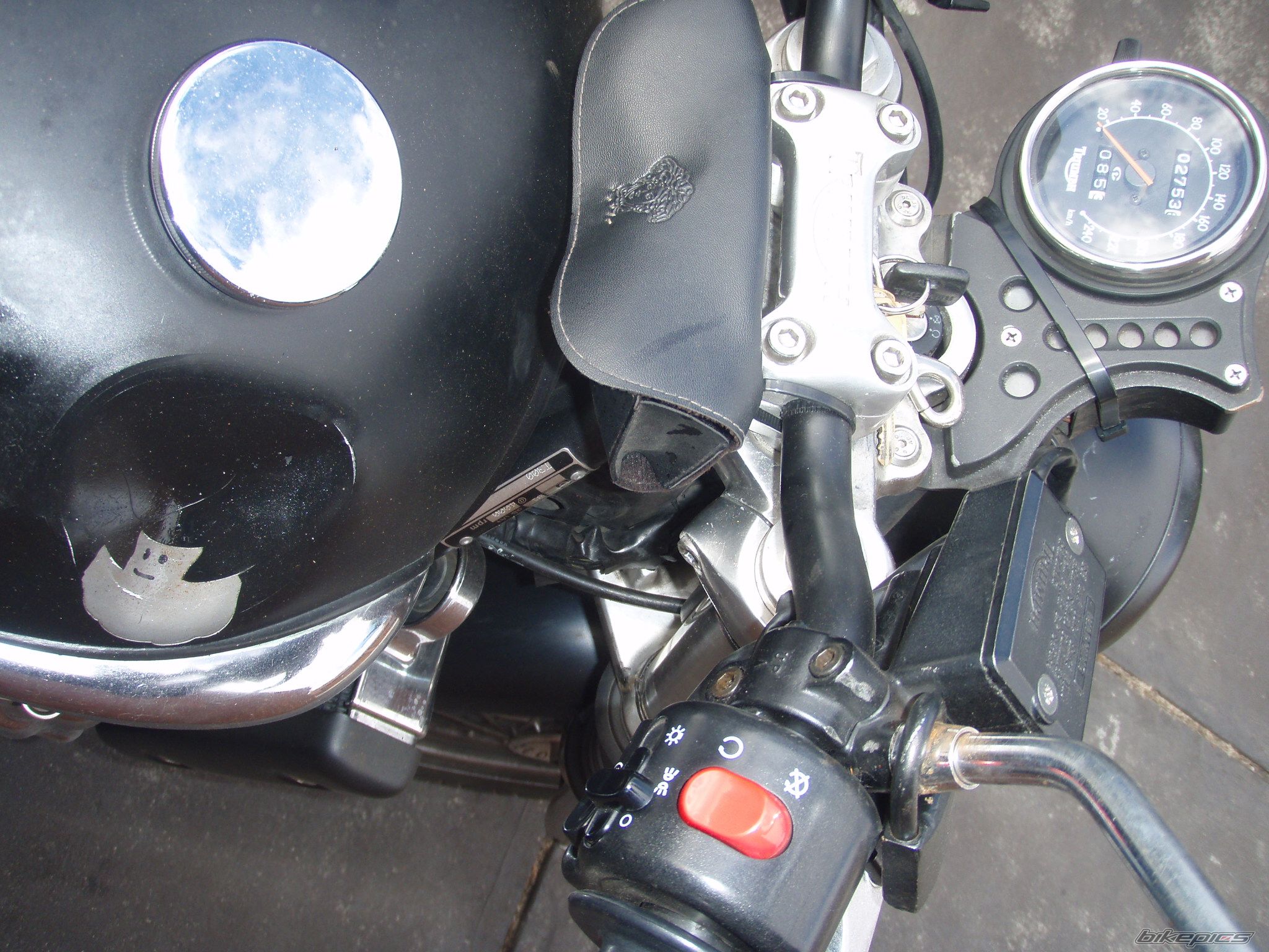 2000 TRIUMPH ADVENTURER | Picture 1974037 motorcycle photo