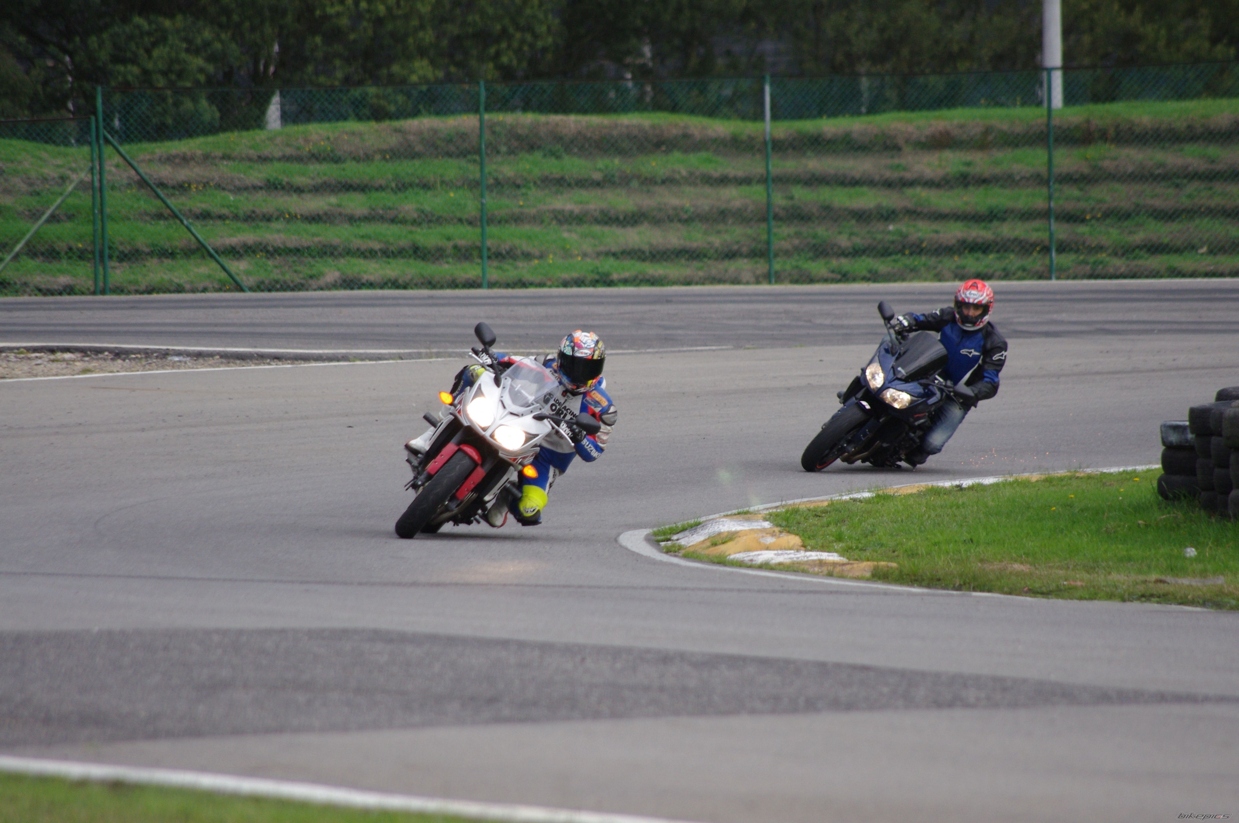 2008 YAMAHA YZF R1 | Picture 1975198 motorcycle photo