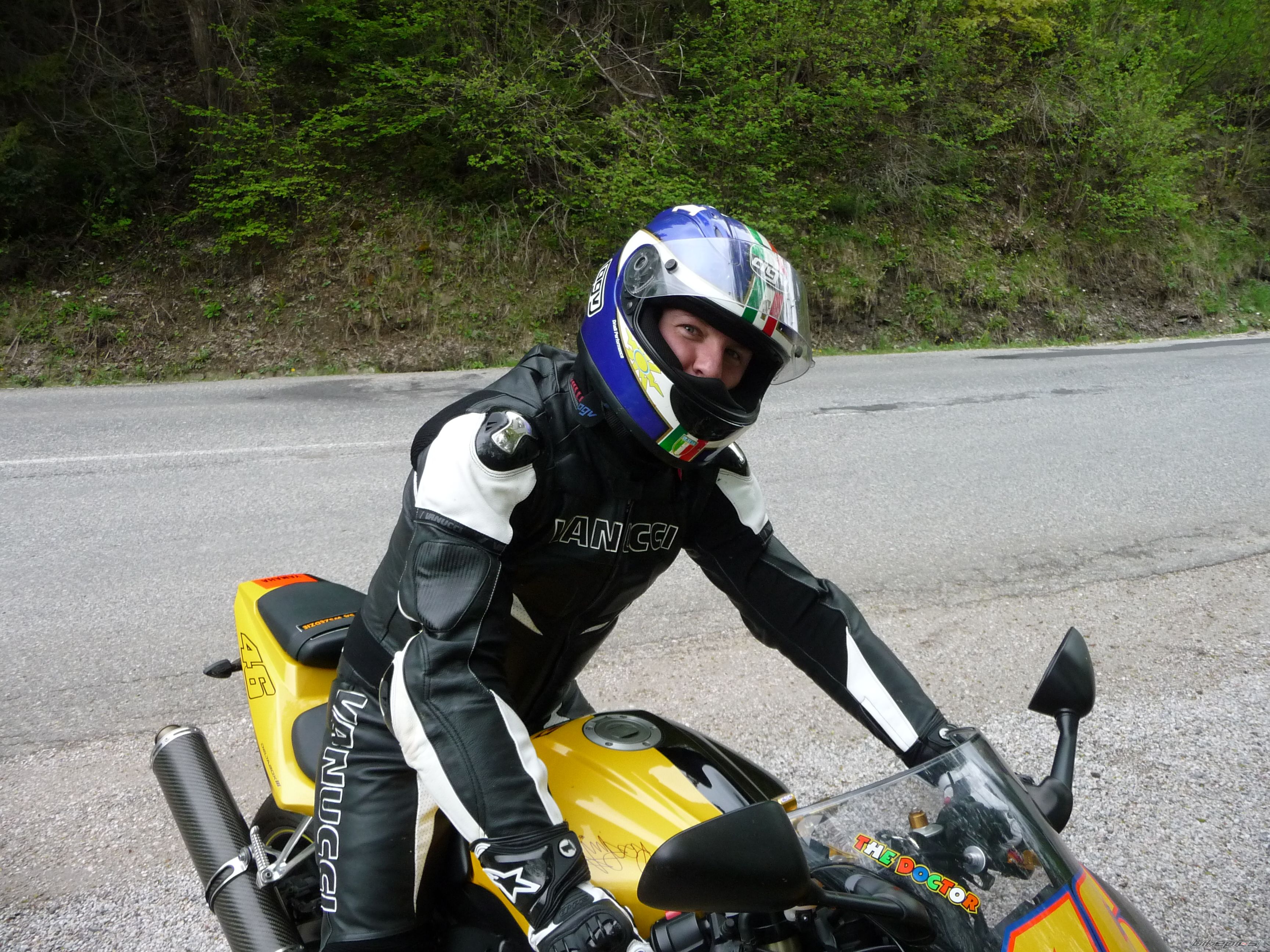 2005 YAMAHA YZF R6 | Picture 1975557 motorcycle photo