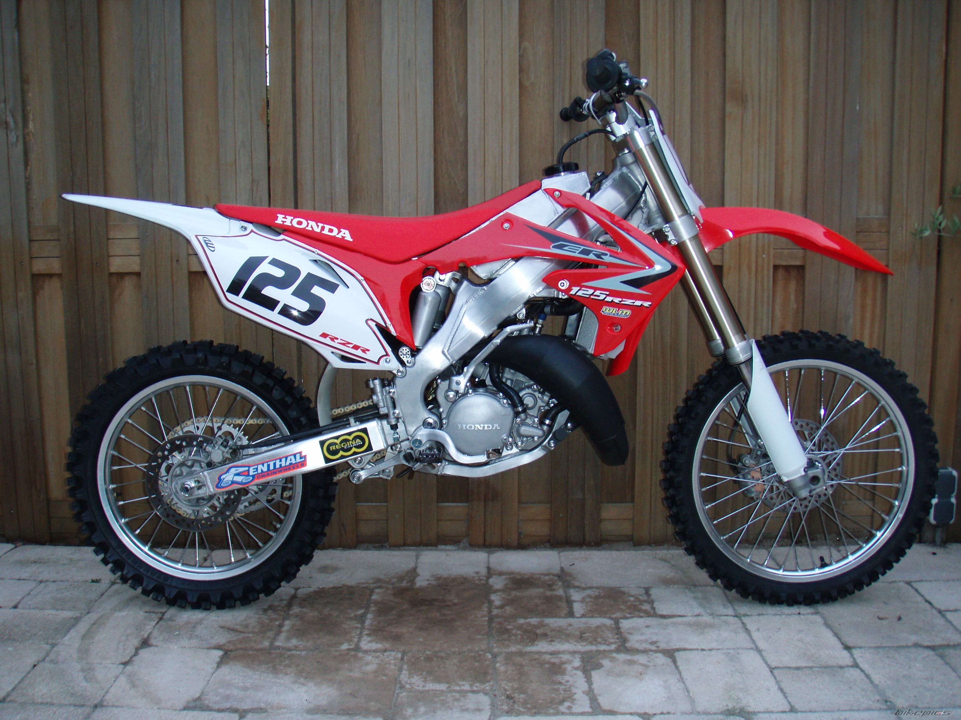 2010 HONDA CR 125 | Picture 1976334 motorcycle photo