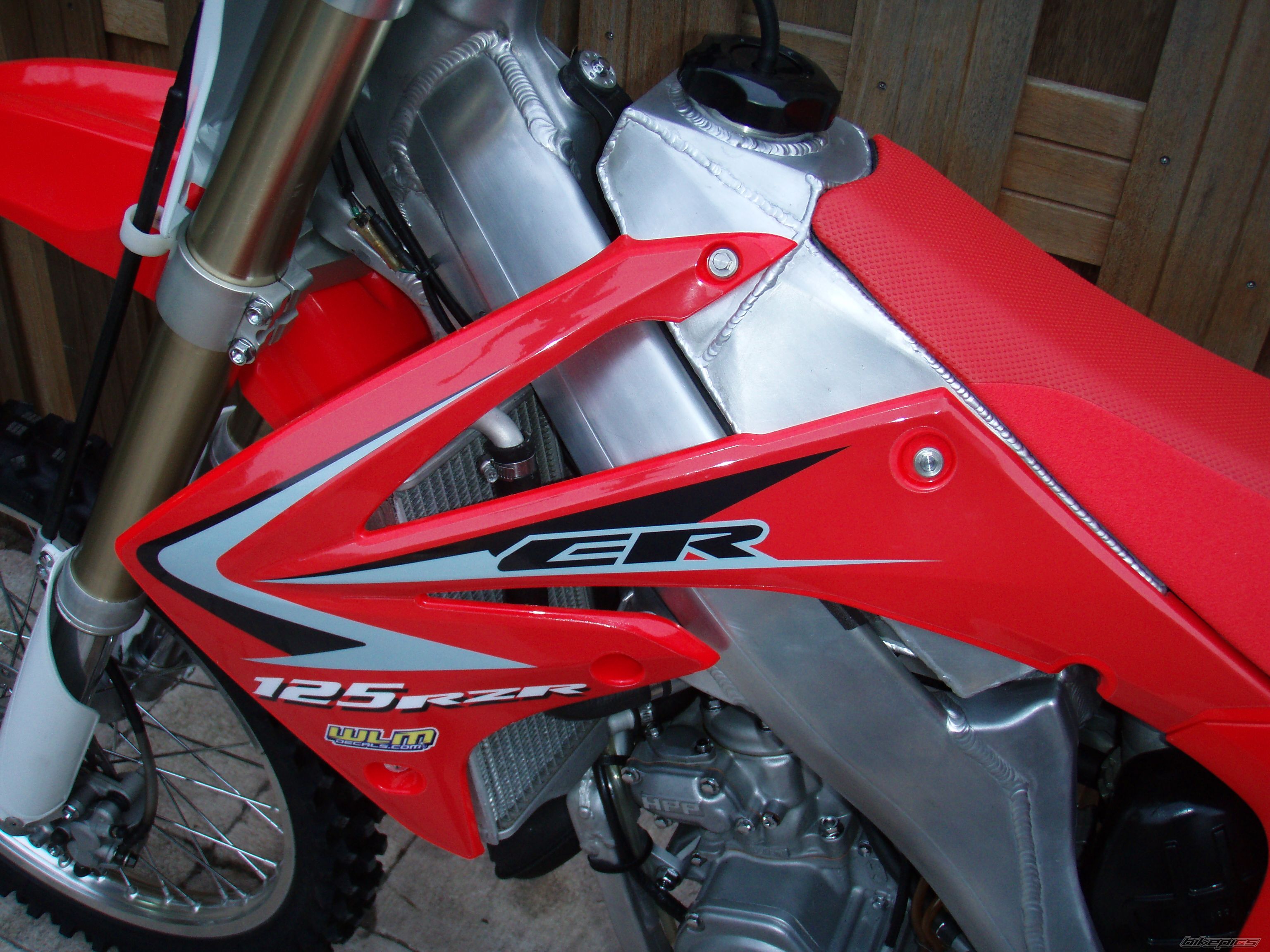 2010 HONDA CR 125 | Picture 1976343 motorcycle photo