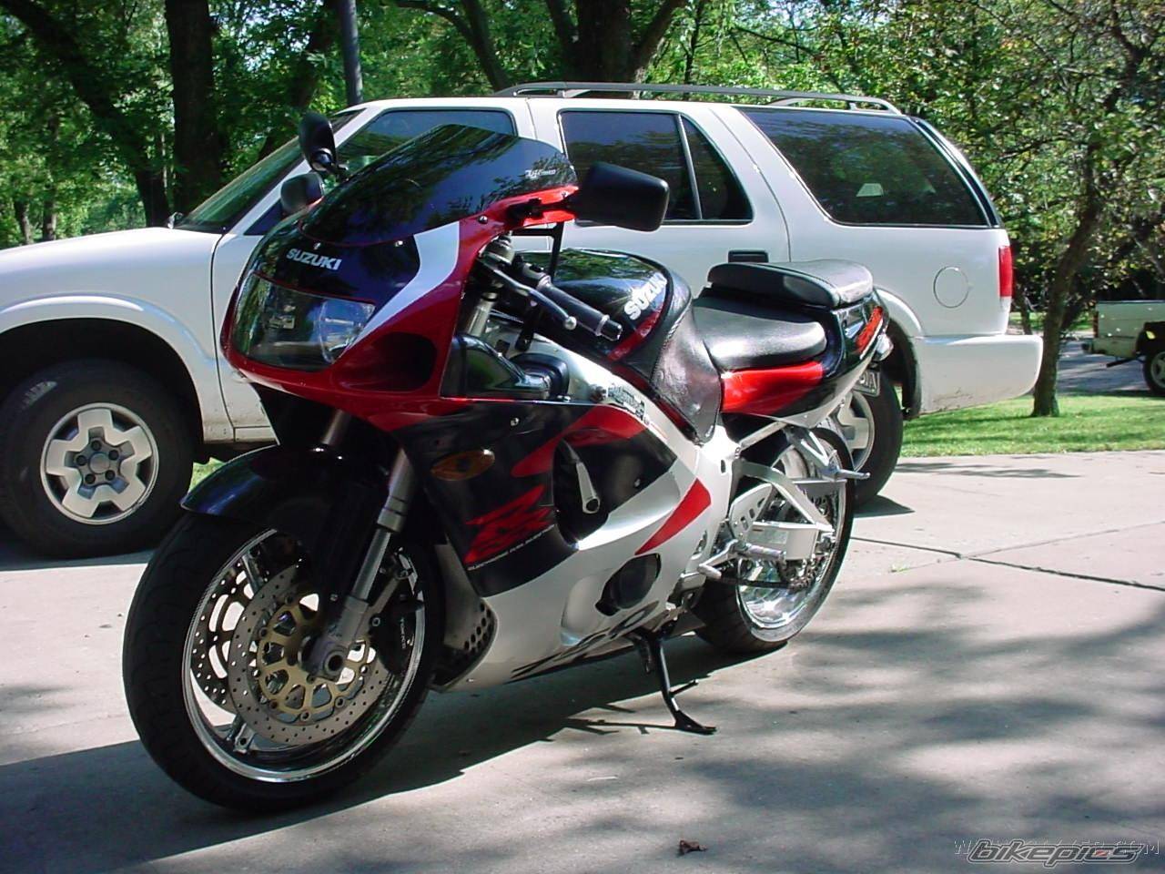 1998 SUZUKI GSX R 750 | Picture 197720 motorcycle photo