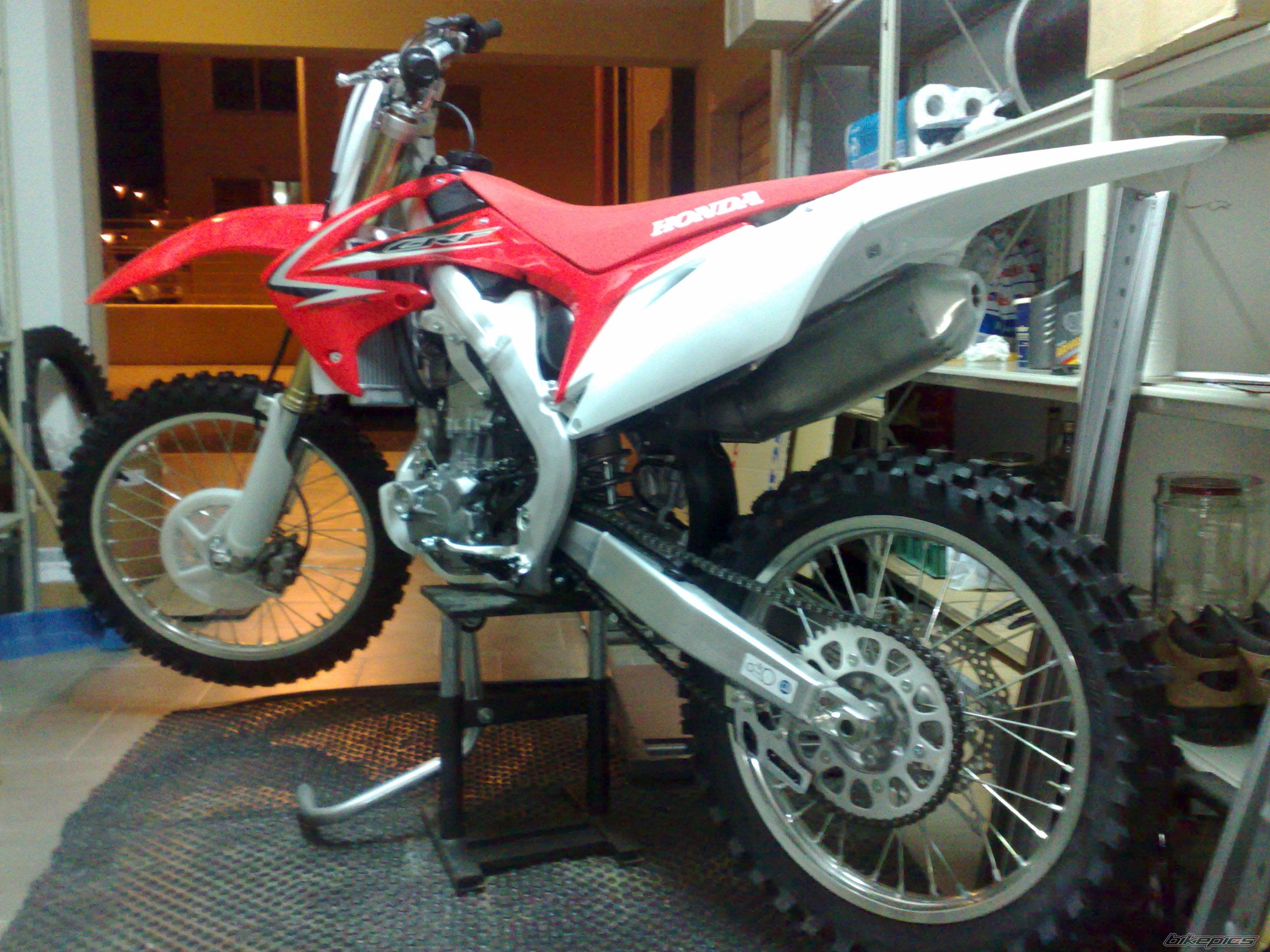 2010 HONDA CRF 250 | Picture 1977884 motorcycle photo