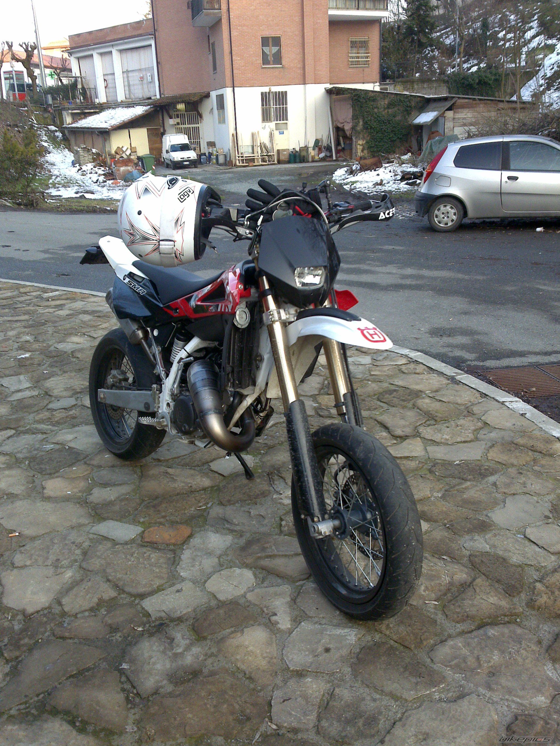 2009 HUSQVARNA SM 125 S | Picture 1978787 motorcycle photo