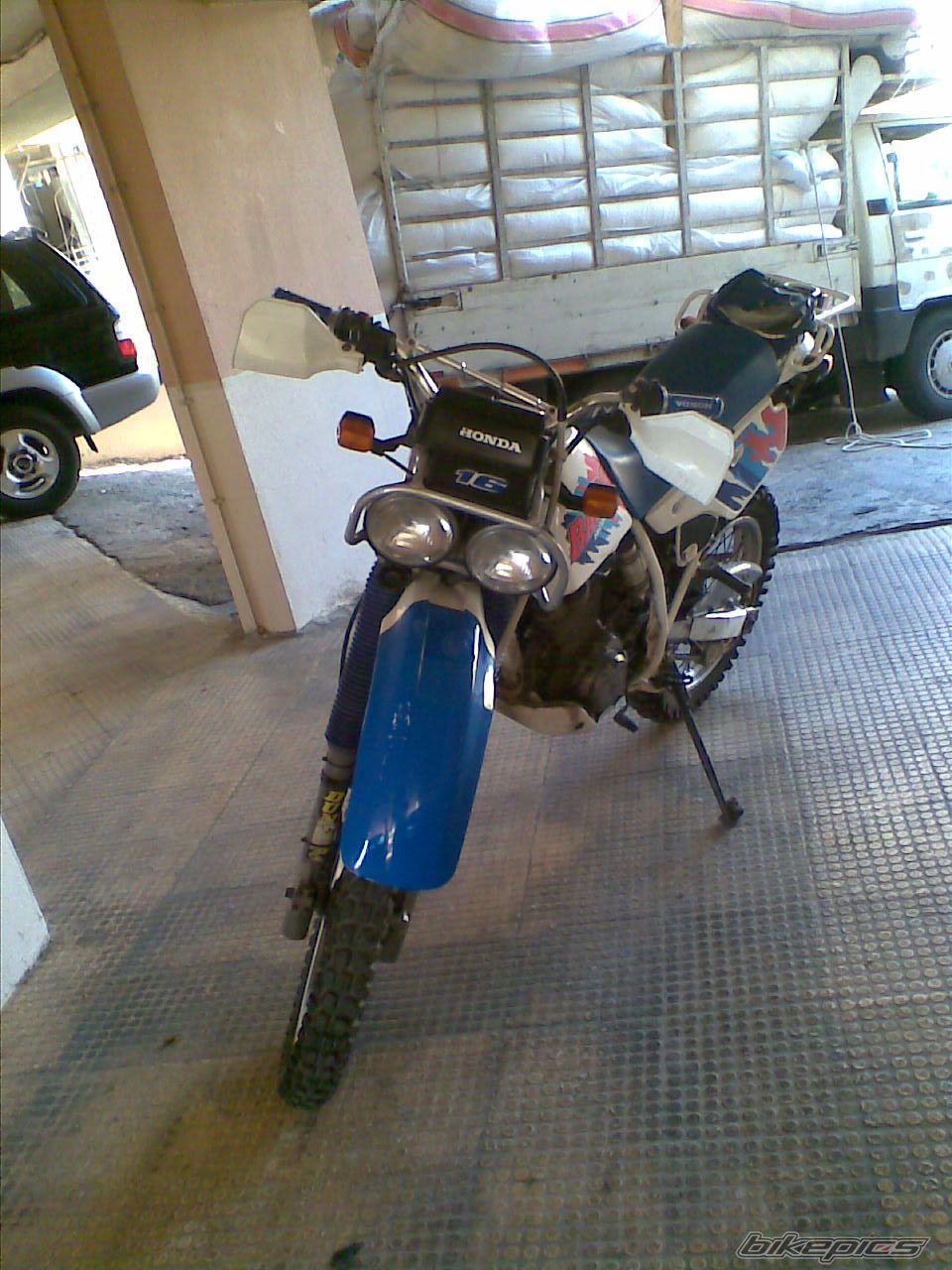 1995 HONDA XLR 250 | Picture 1979370 motorcycle photo