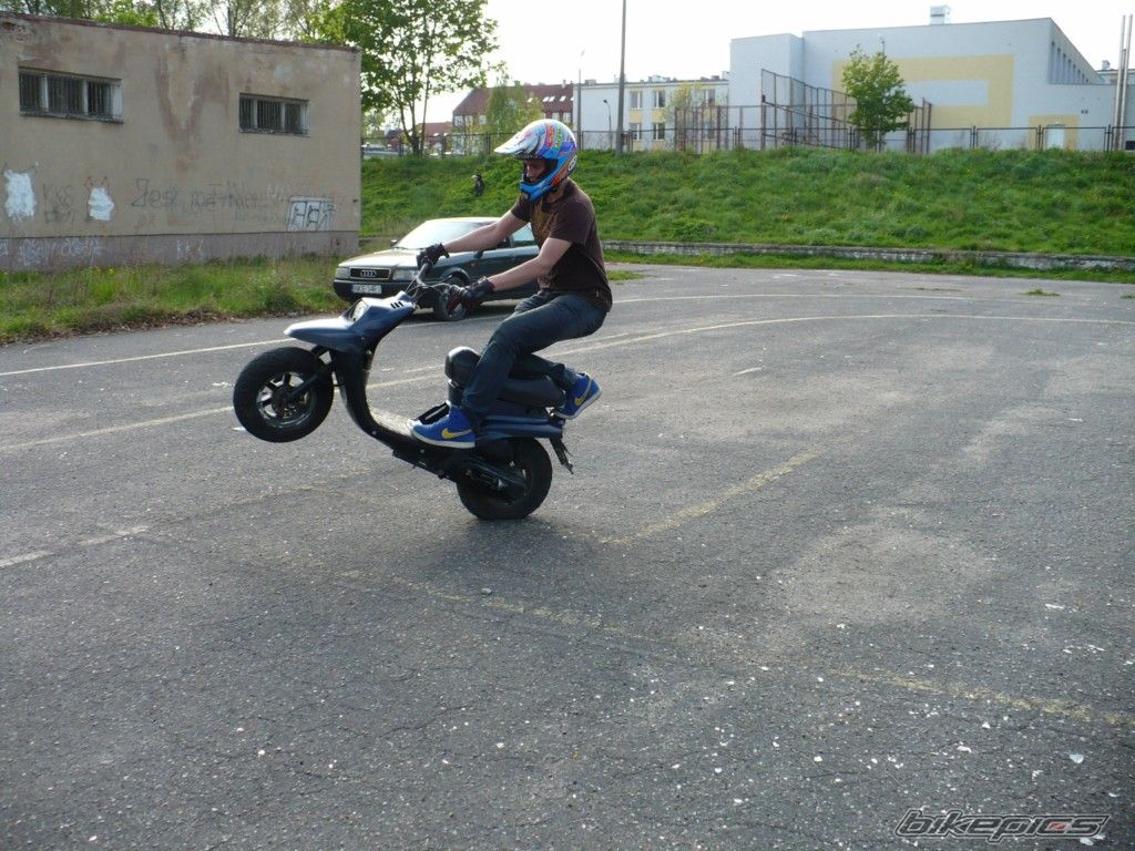 1998 MBK BOOSTER | Picture 1982041 motorcycle photo