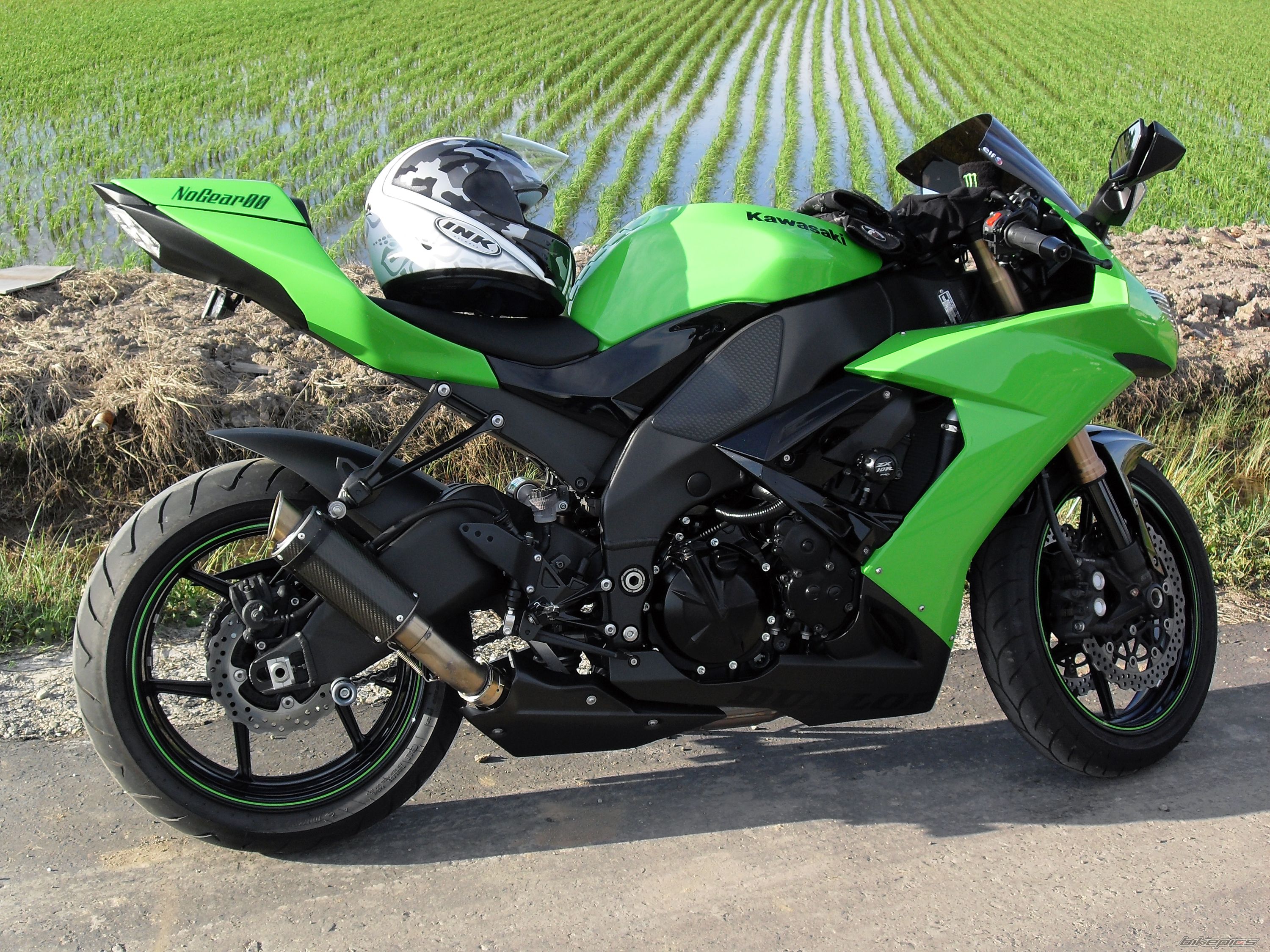 2008 KAWASAKI ZX 10R | Picture 1982875 motorcycle photo