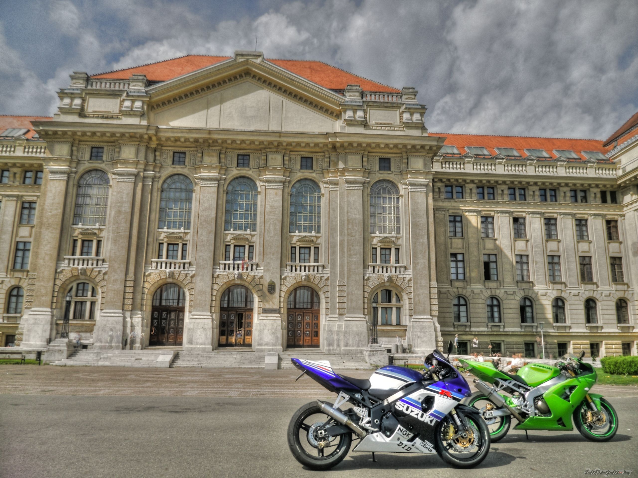 2004 SUZUKI GSX R 750 | Picture 1983223 motorcycle photo