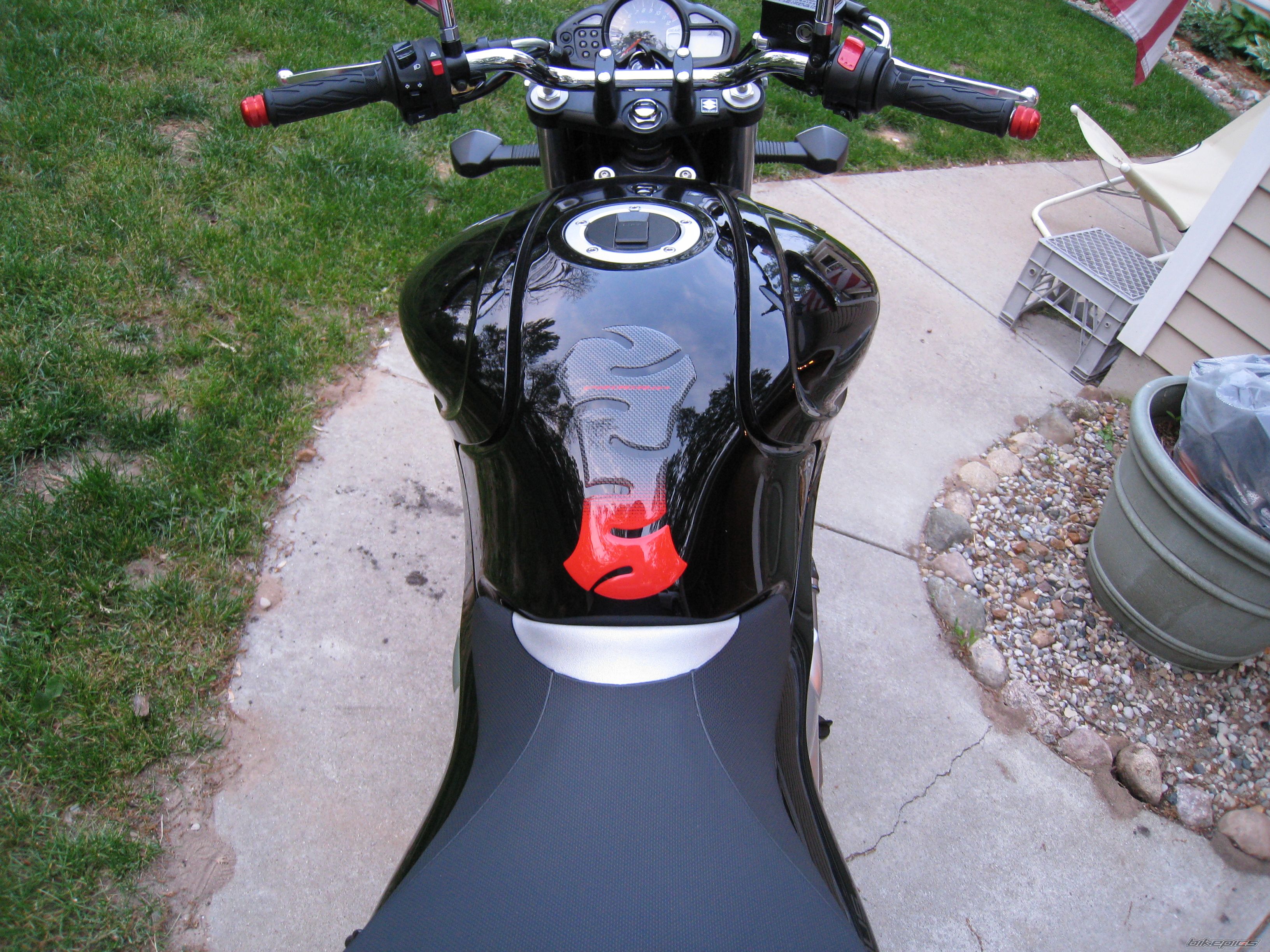 2009 SUZUKI SFV 650 | Picture 1985891 motorcycle photo