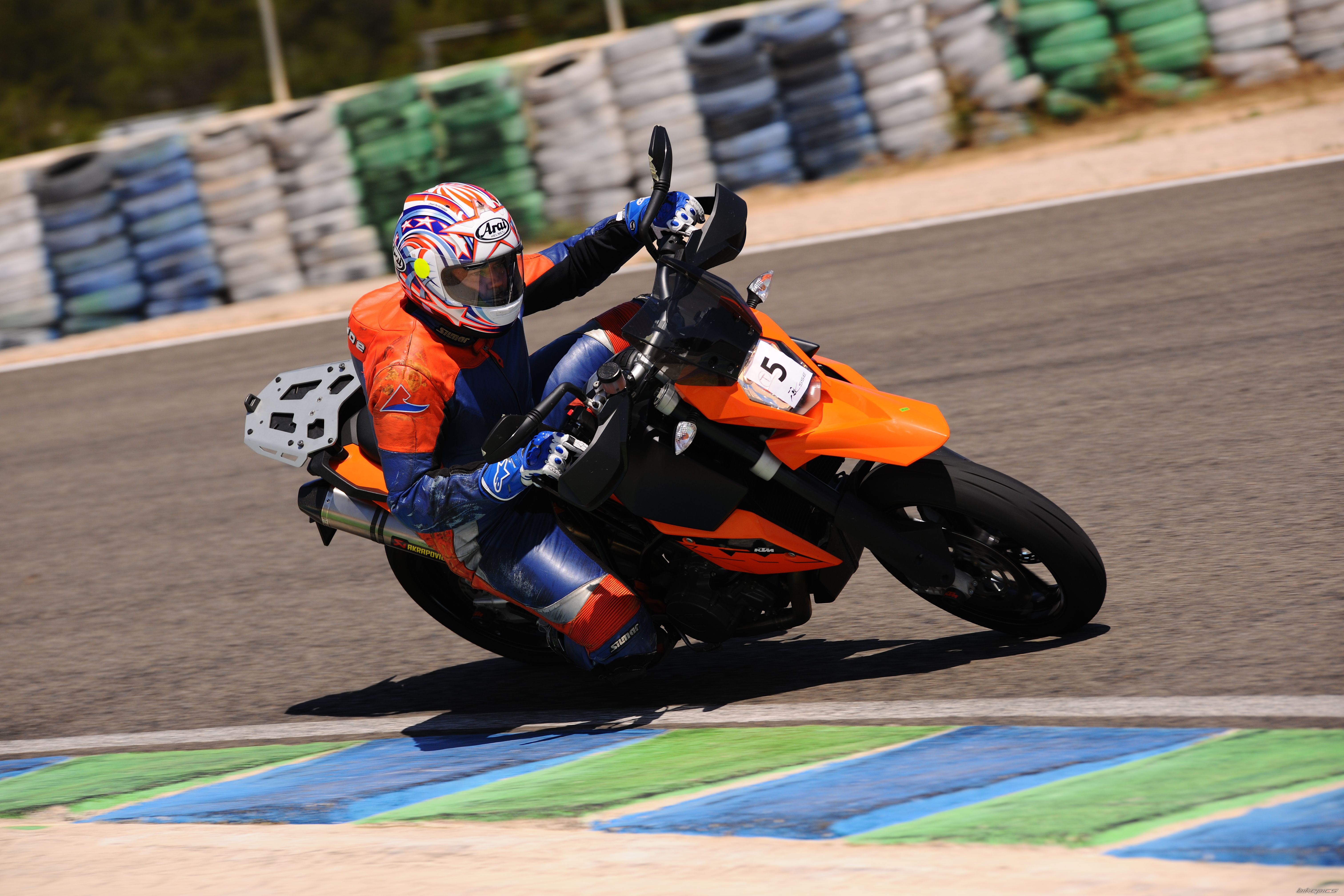 2009 KTM 950 SUPERMOTO | Picture 1986445 motorcycle photo