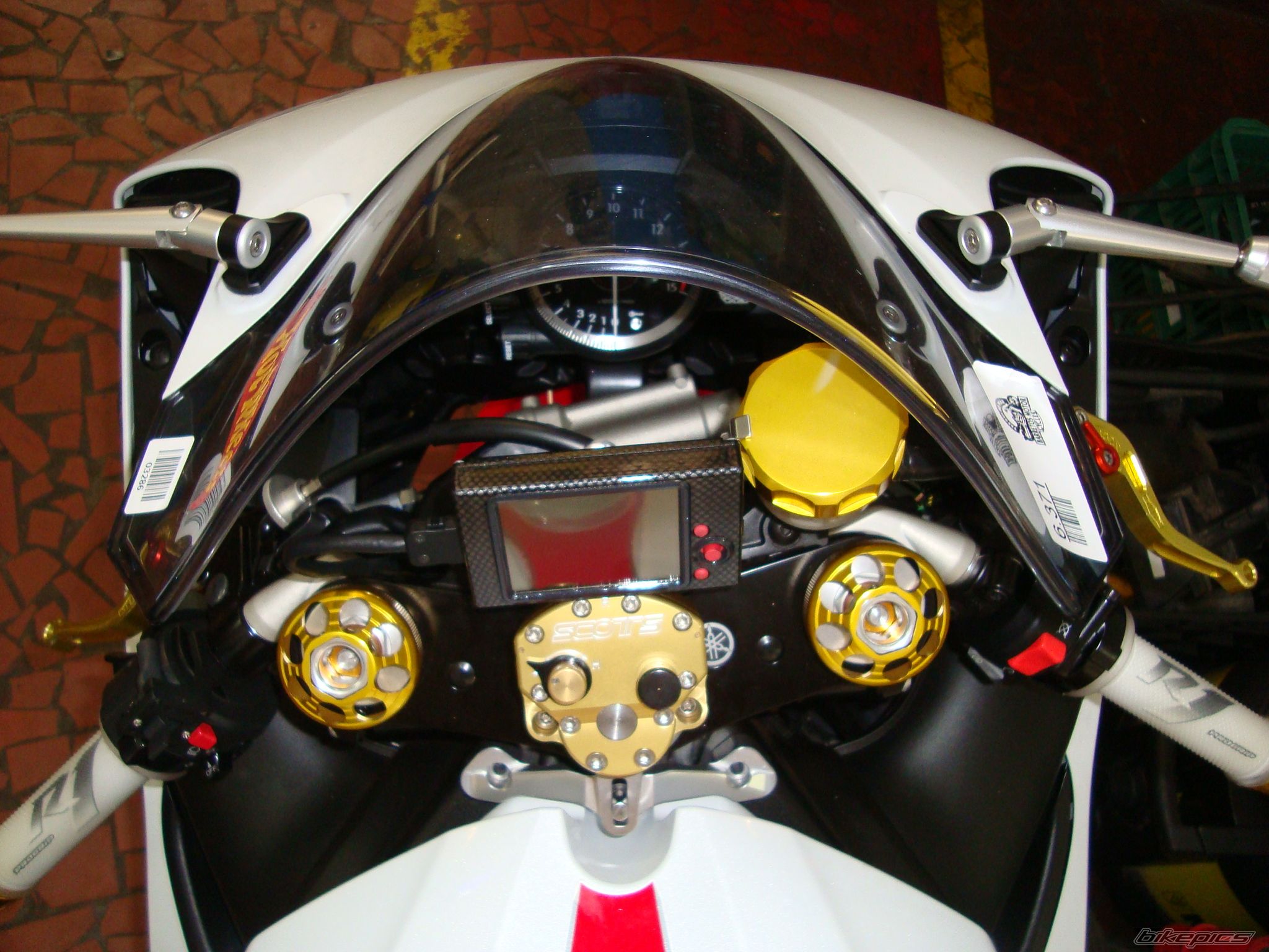 2008 YAMAHA YZF R1 | Picture 1986668 motorcycle photo
