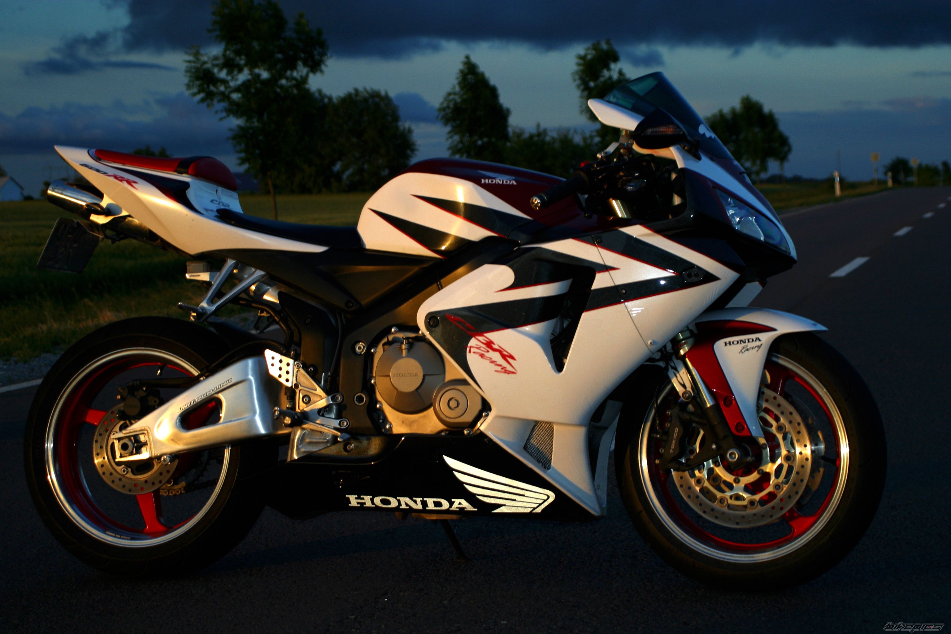 2006 HONDA CBR 600 RR | Picture 1989524 motorcycle photo