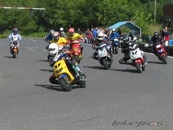 2000 PIAGGIO ZIP SP | Picture 1992000 motorcycle photo