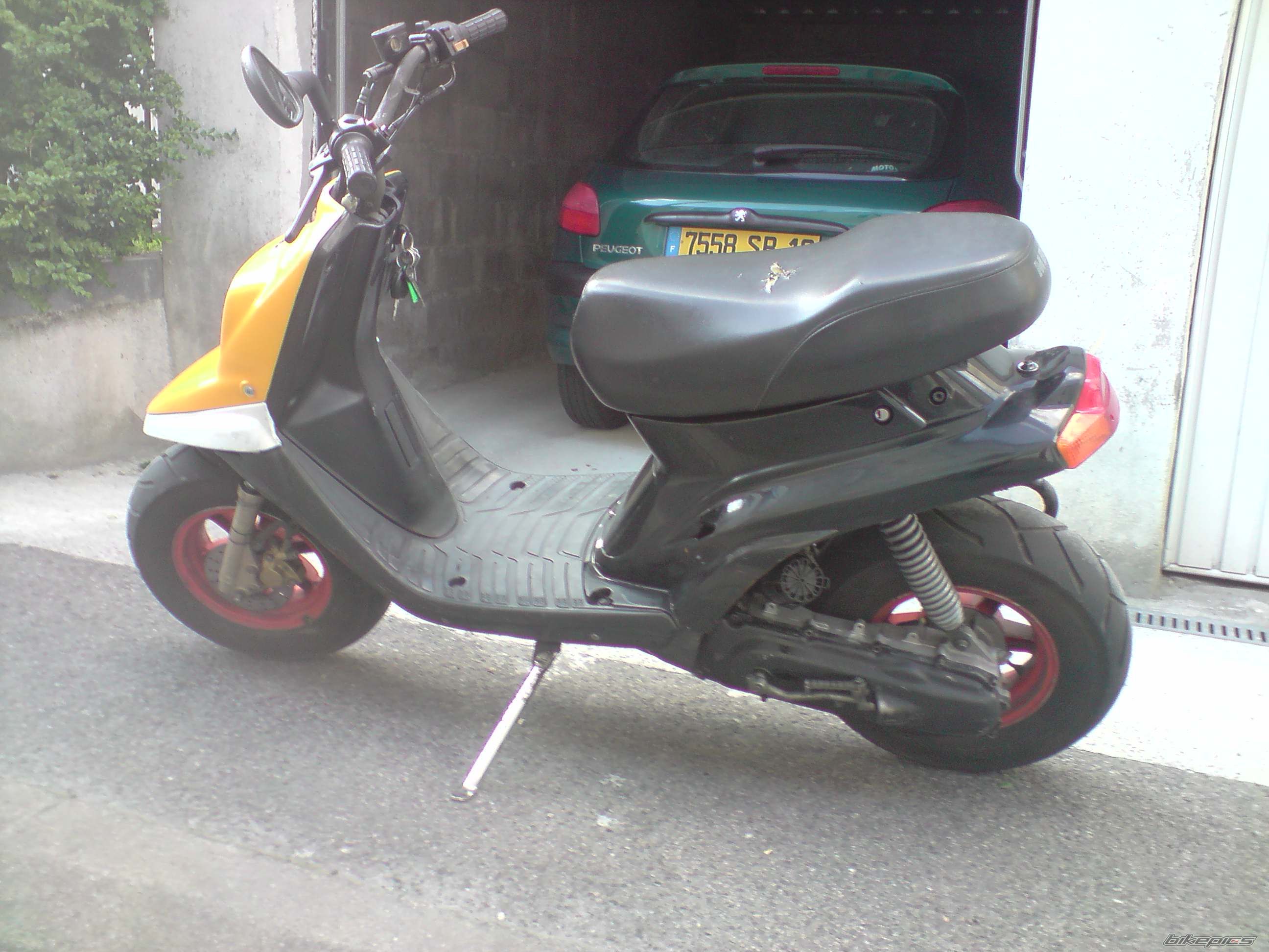 1990 MBK BOOSTER | Picture 1992003 motorcycle photo