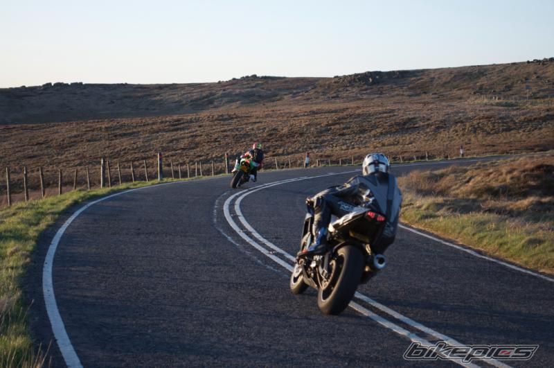 2005 YAMAHA YZF R6 | Picture 1992577 motorcycle photo