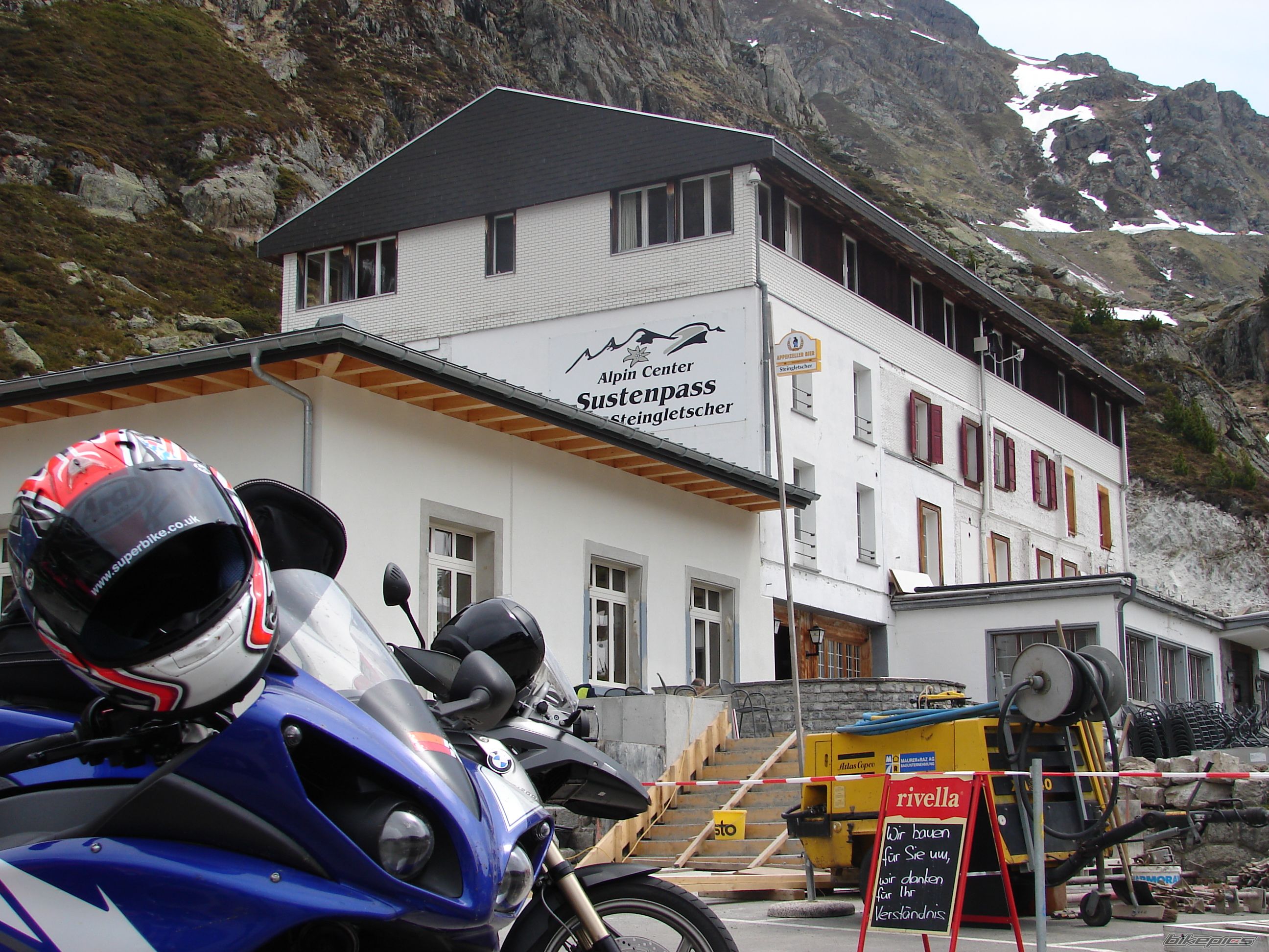 2009 YAMAHA YZF R1 | Picture 1992794 motorcycle photo