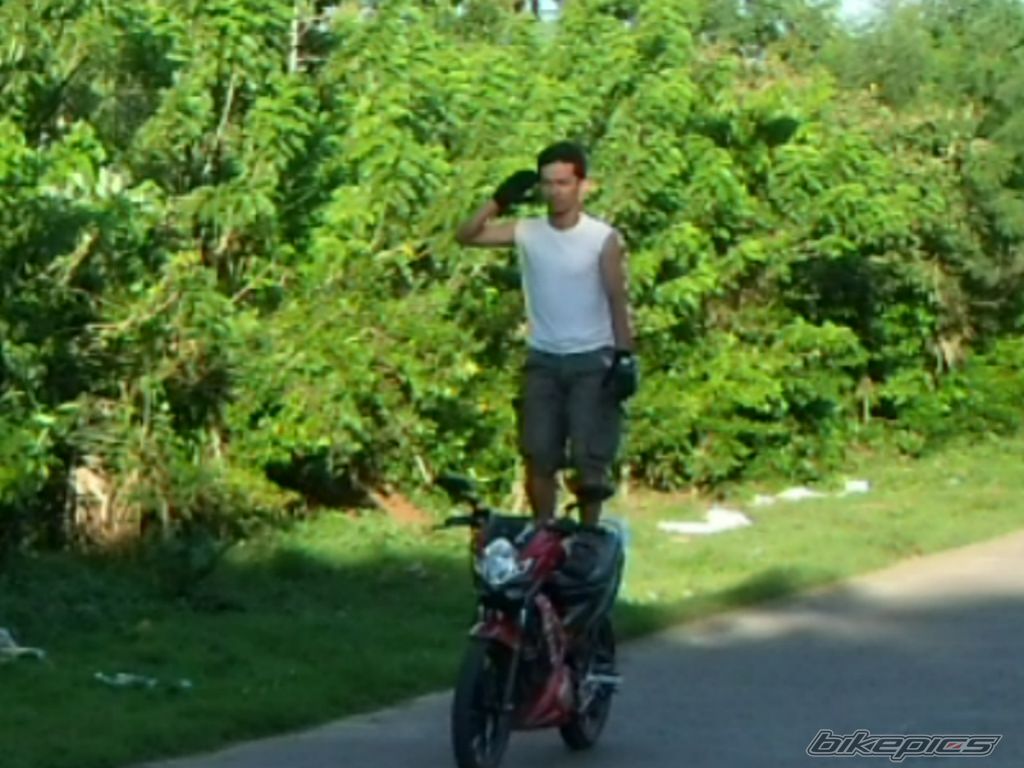 2010 SUZUKI RAIDER 150 | Picture 1992876 motorcycle photo