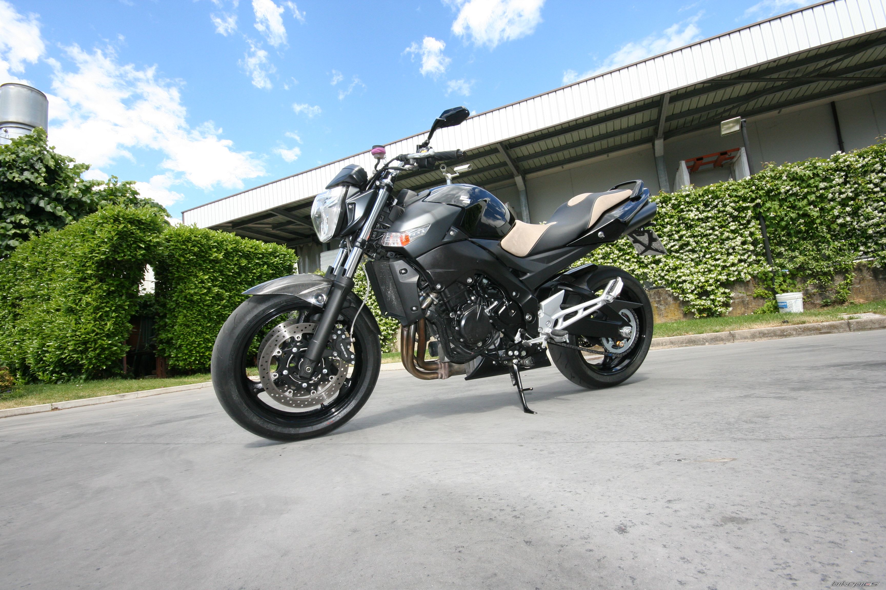 2008 SUZUKI GSR 600 | Picture 1993036 motorcycle photo