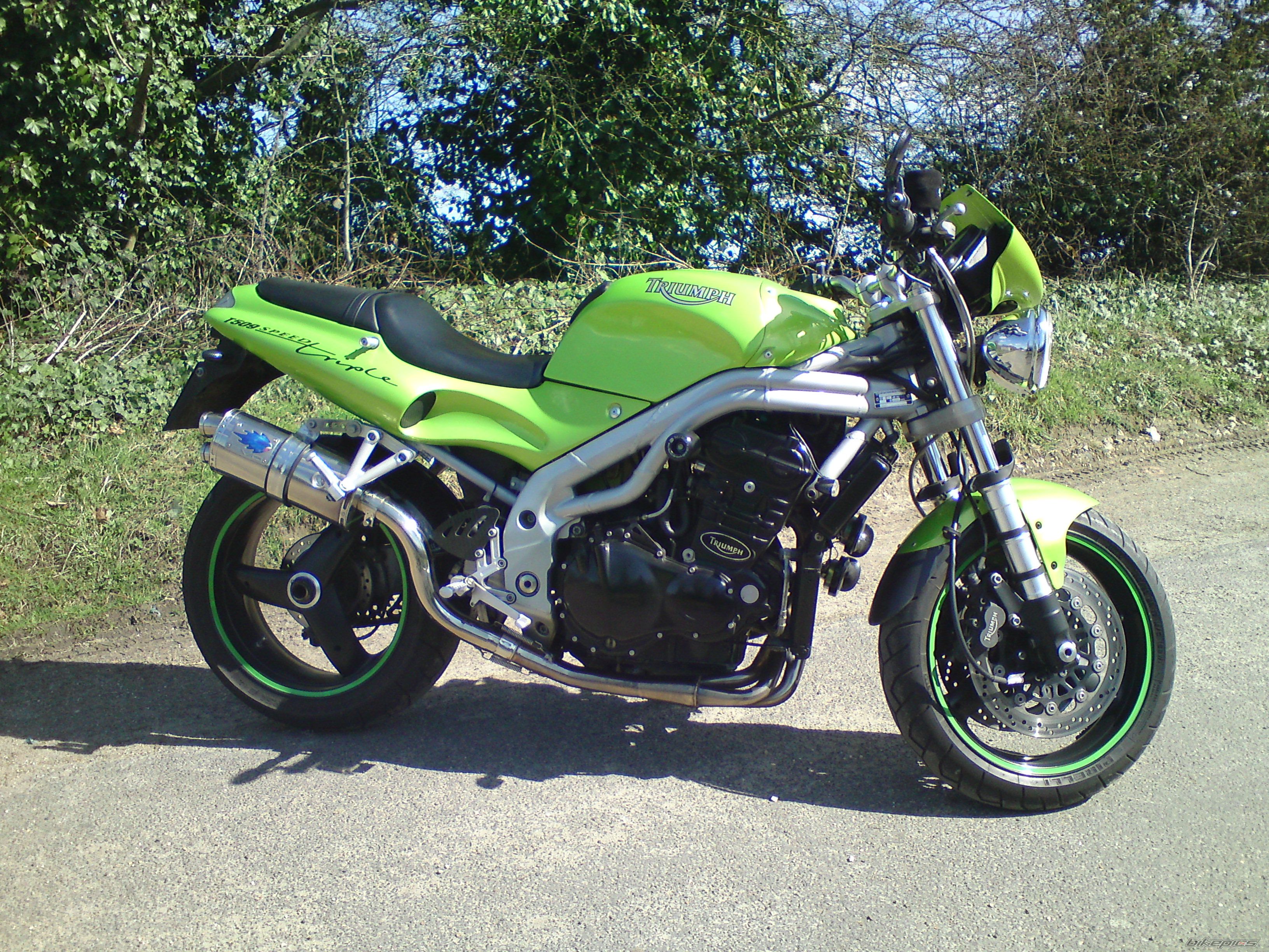 1998 TRIUMPH SPEED TRIPLE | Picture 1993542 motorcycle photo
