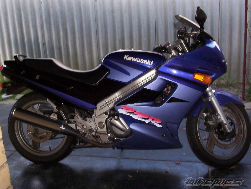 1996 KAWASAKI ZZR 250 | Picture 199430 motorcycle photo