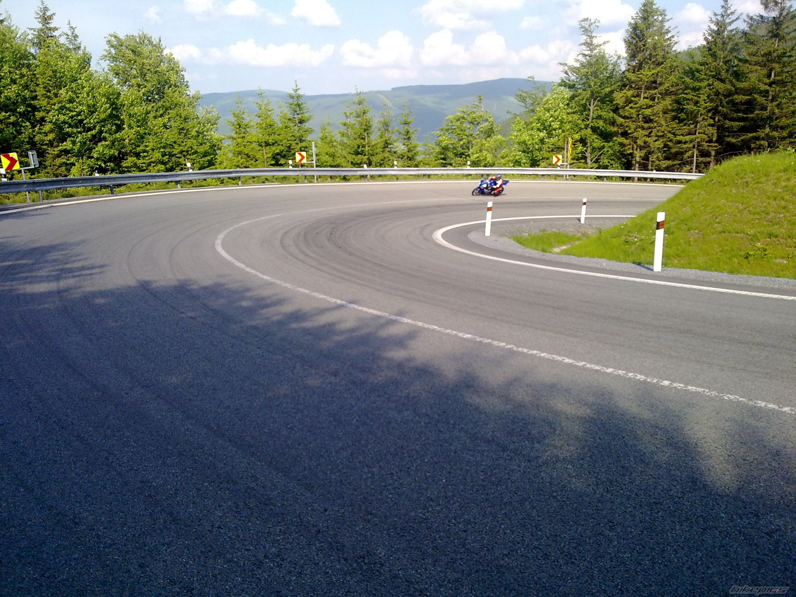 2009 YAMAHA YZF R125 | Picture 1994793 motorcycle photo