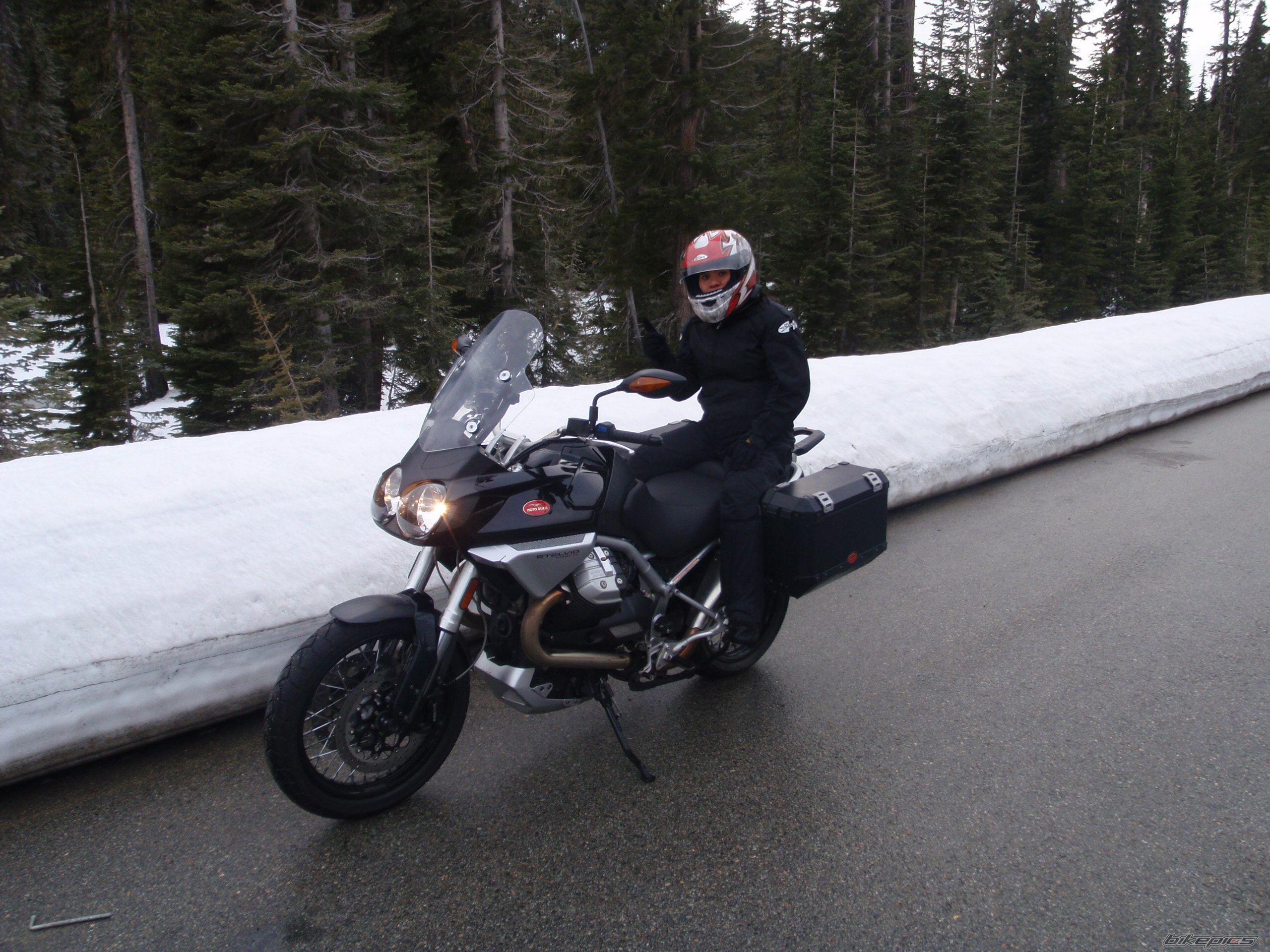 2009 MOTO GUZZI BREVA 1100 | Picture 1996100 motorcycle photo