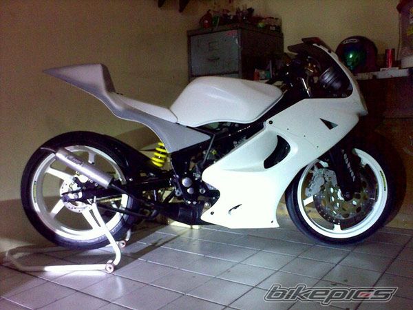 2002 KAWASAKI KR 150 | Picture 1997293 motorcycle photo