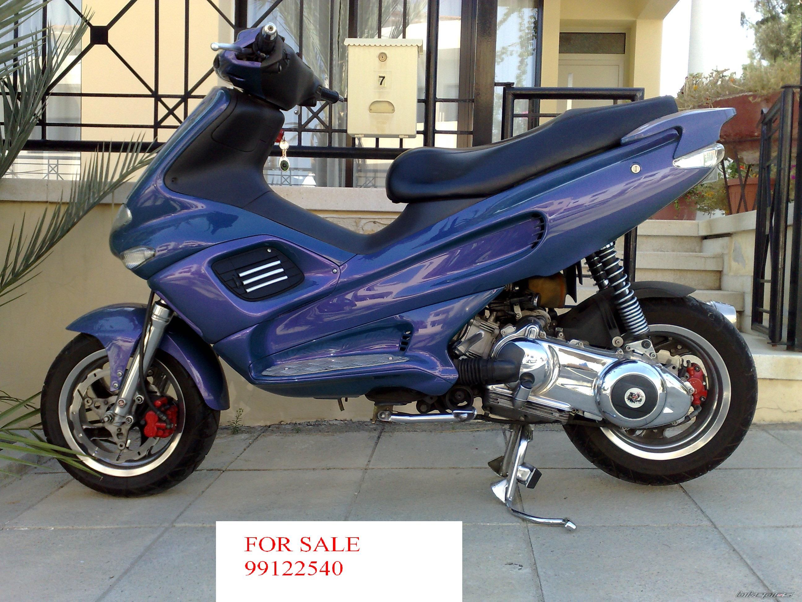 2010 GILERA RUNNER 200 VXR | Picture 1998454 motorcycle photo