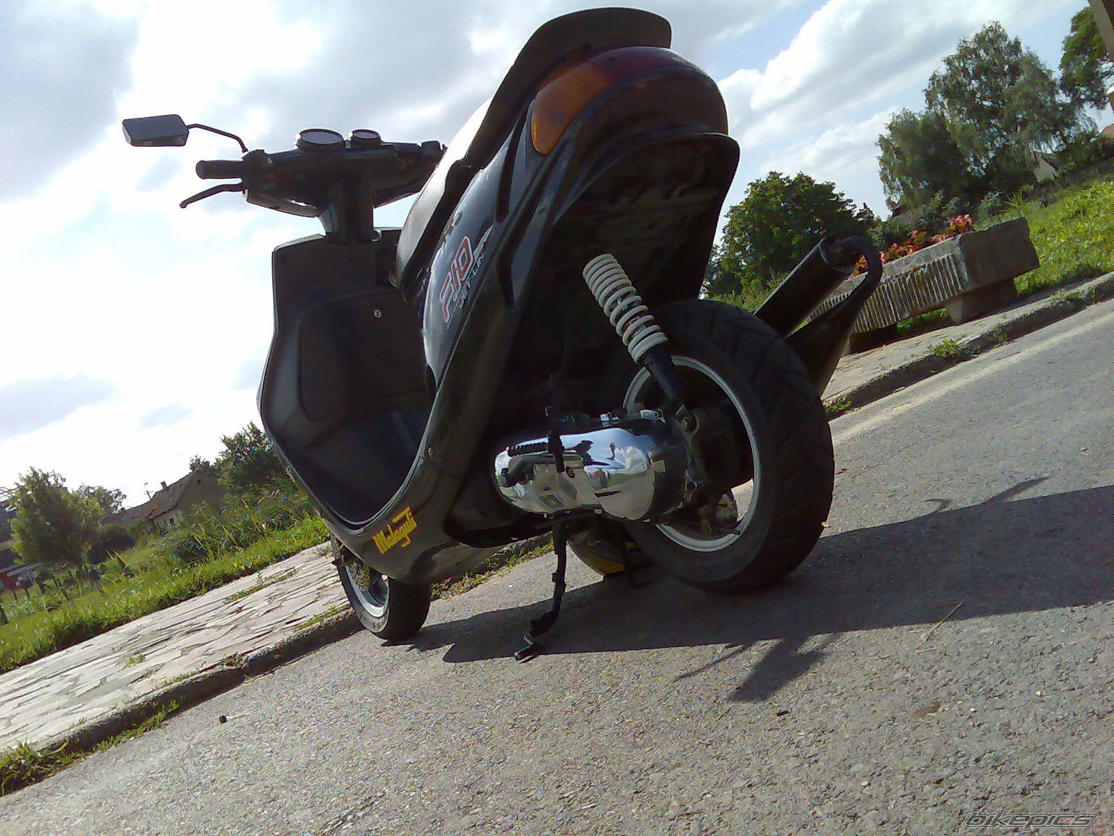 2009 MALAGUTI F 10 50 | Picture 1999100 motorcycle photo