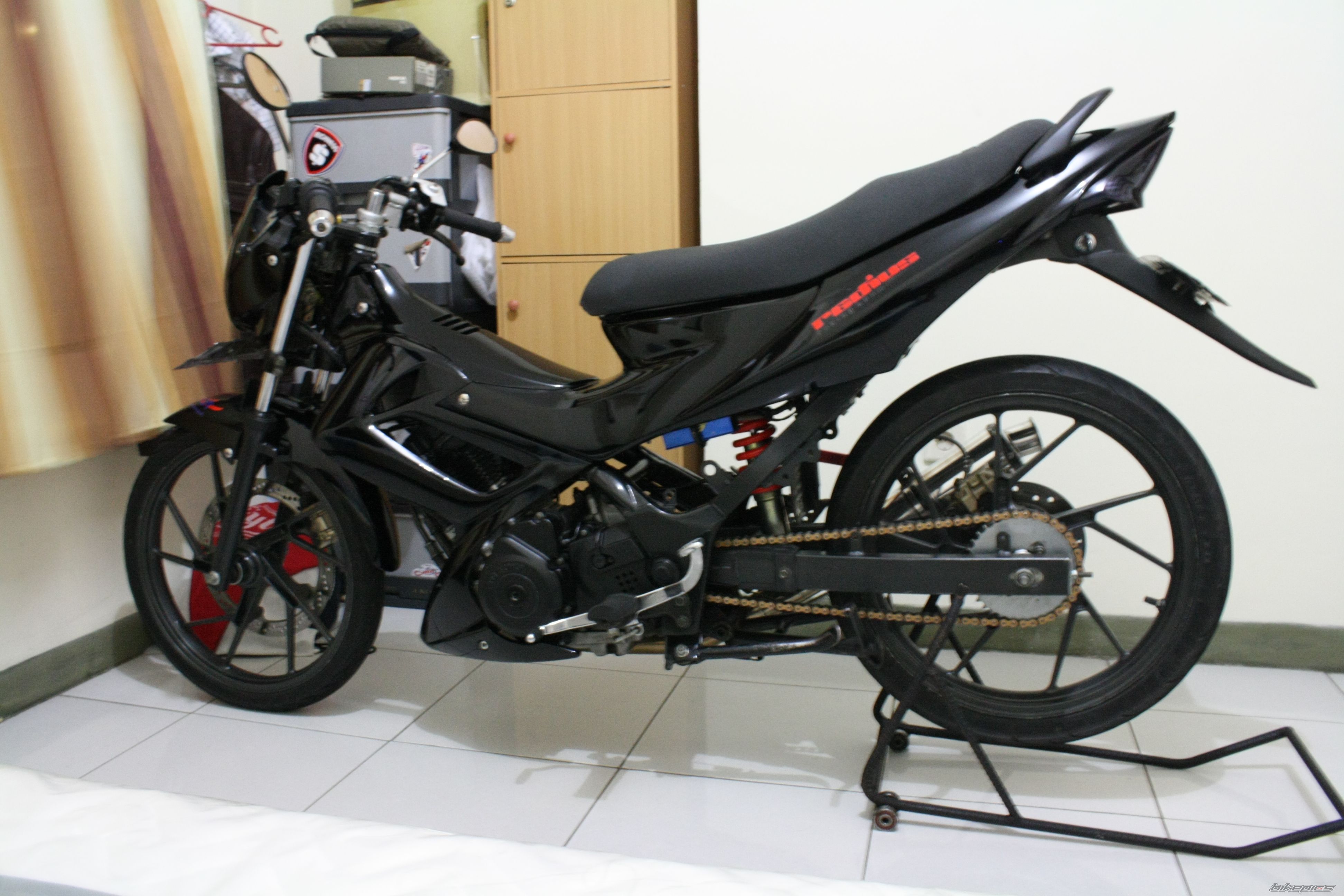 2007 SUZUKI SATRIA F 150 | Picture 1999372 motorcycle photo