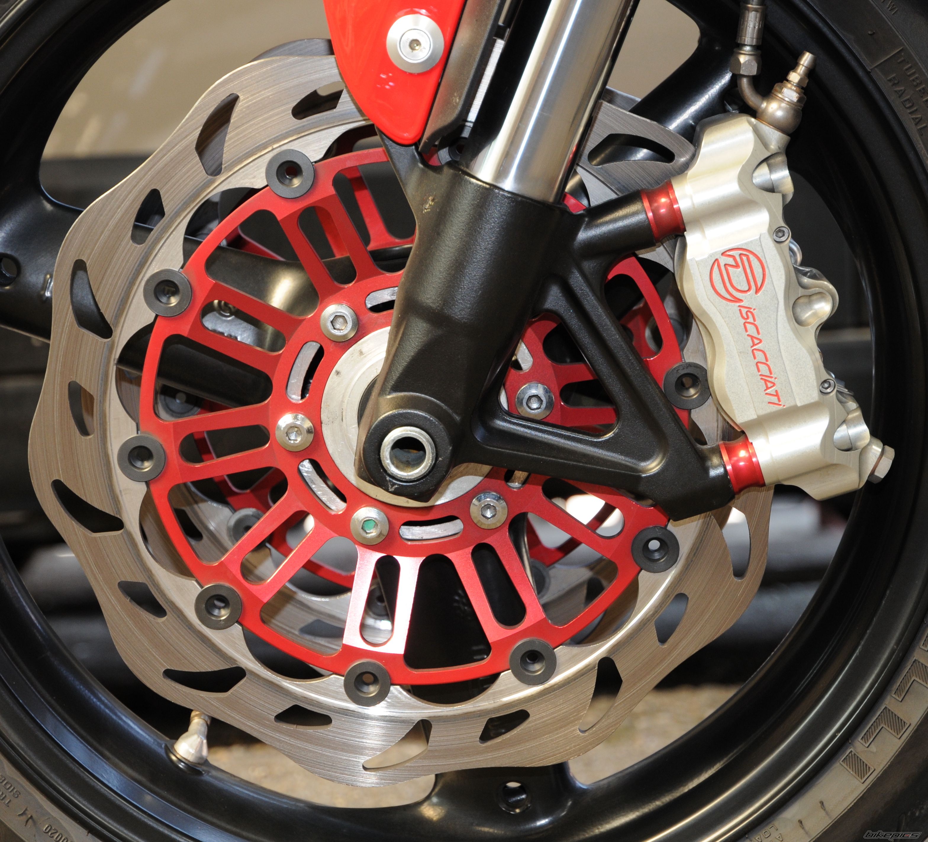 2004 TRIUMPH SPEED TRIPLE | Picture 1999677 motorcycle photo