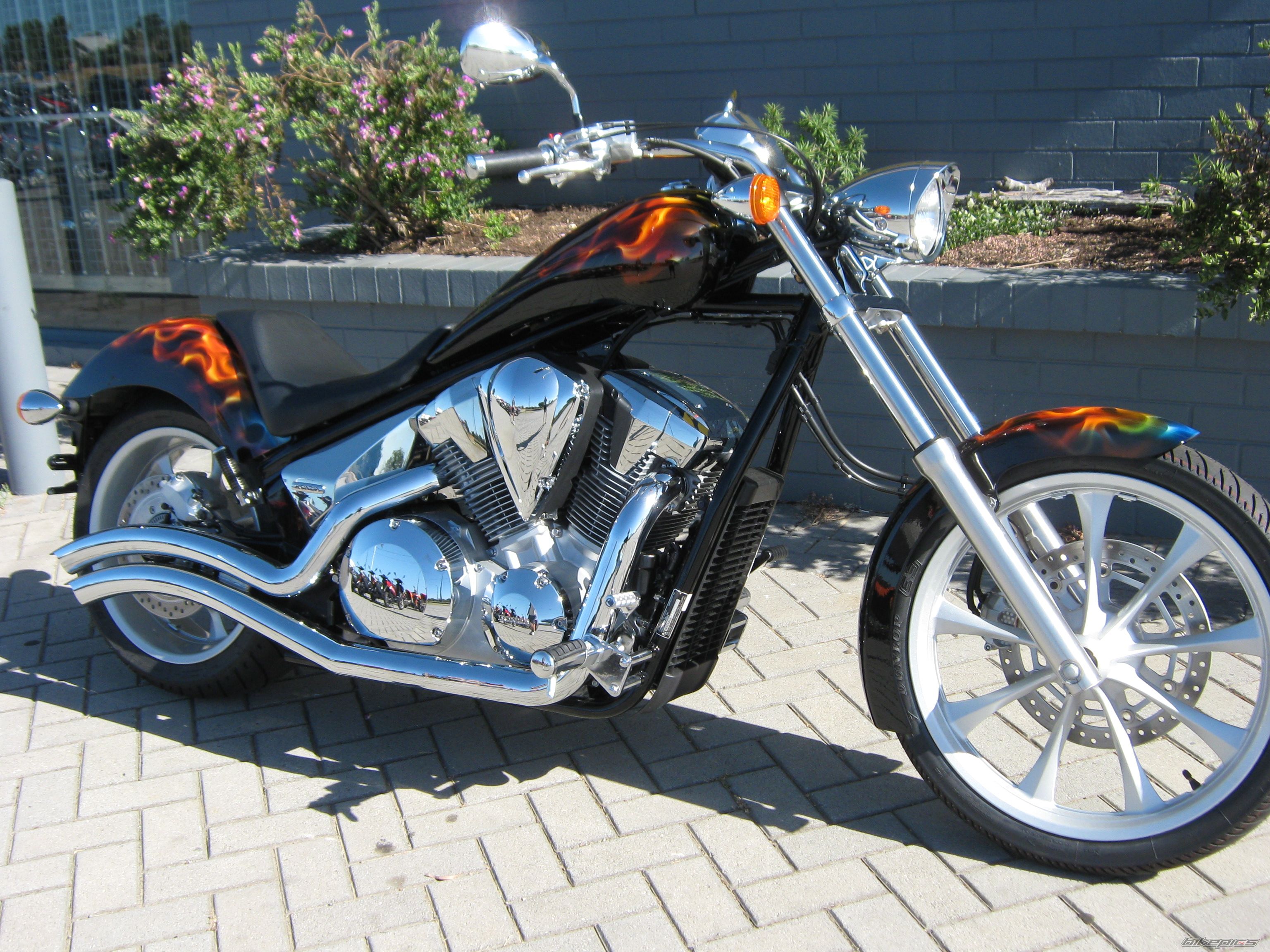 2010 HONDA FURY | Picture 1999727 motorcycle photo