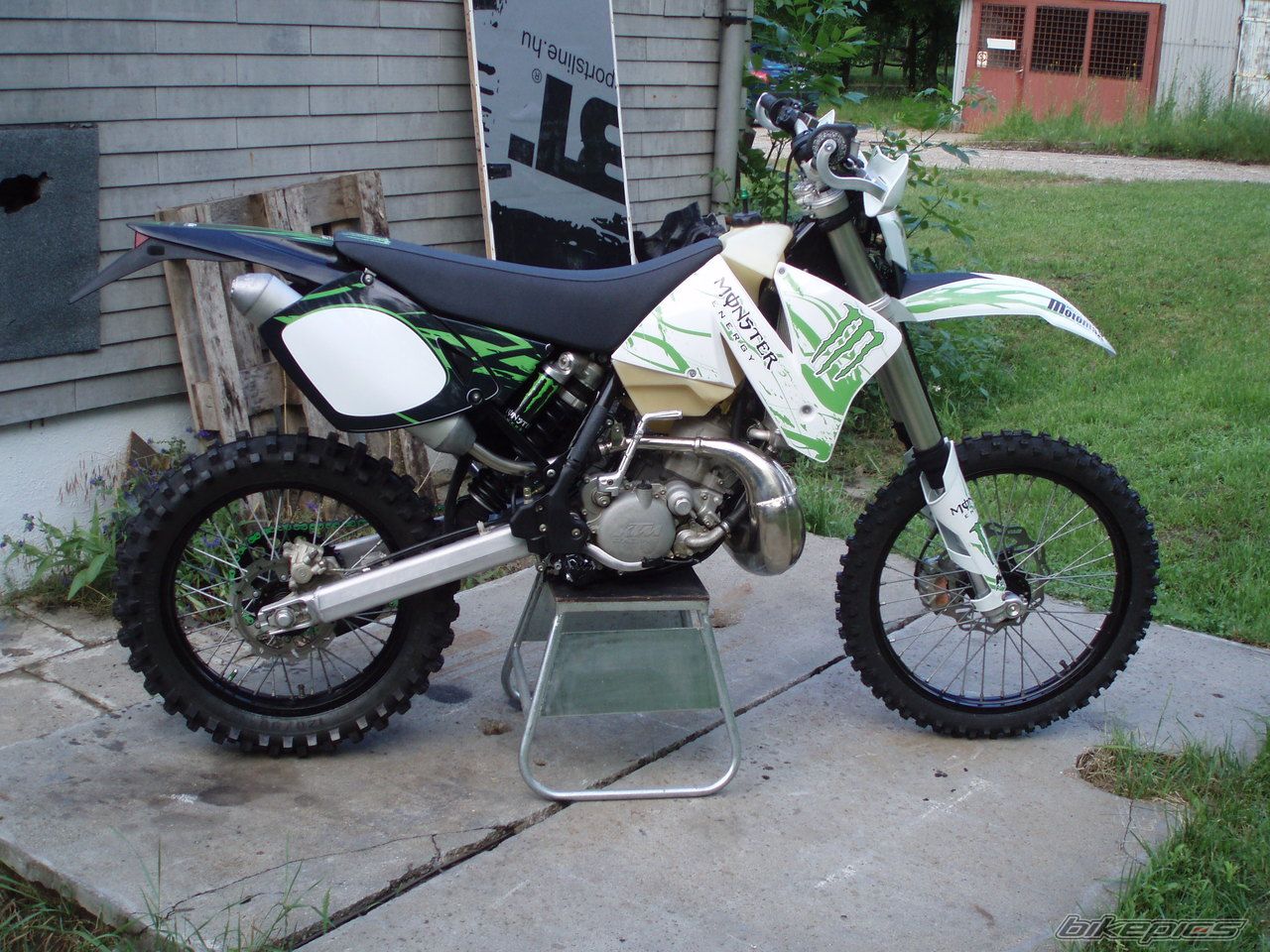2003 KTM 200 EXC | Picture 1999898 motorcycle photo