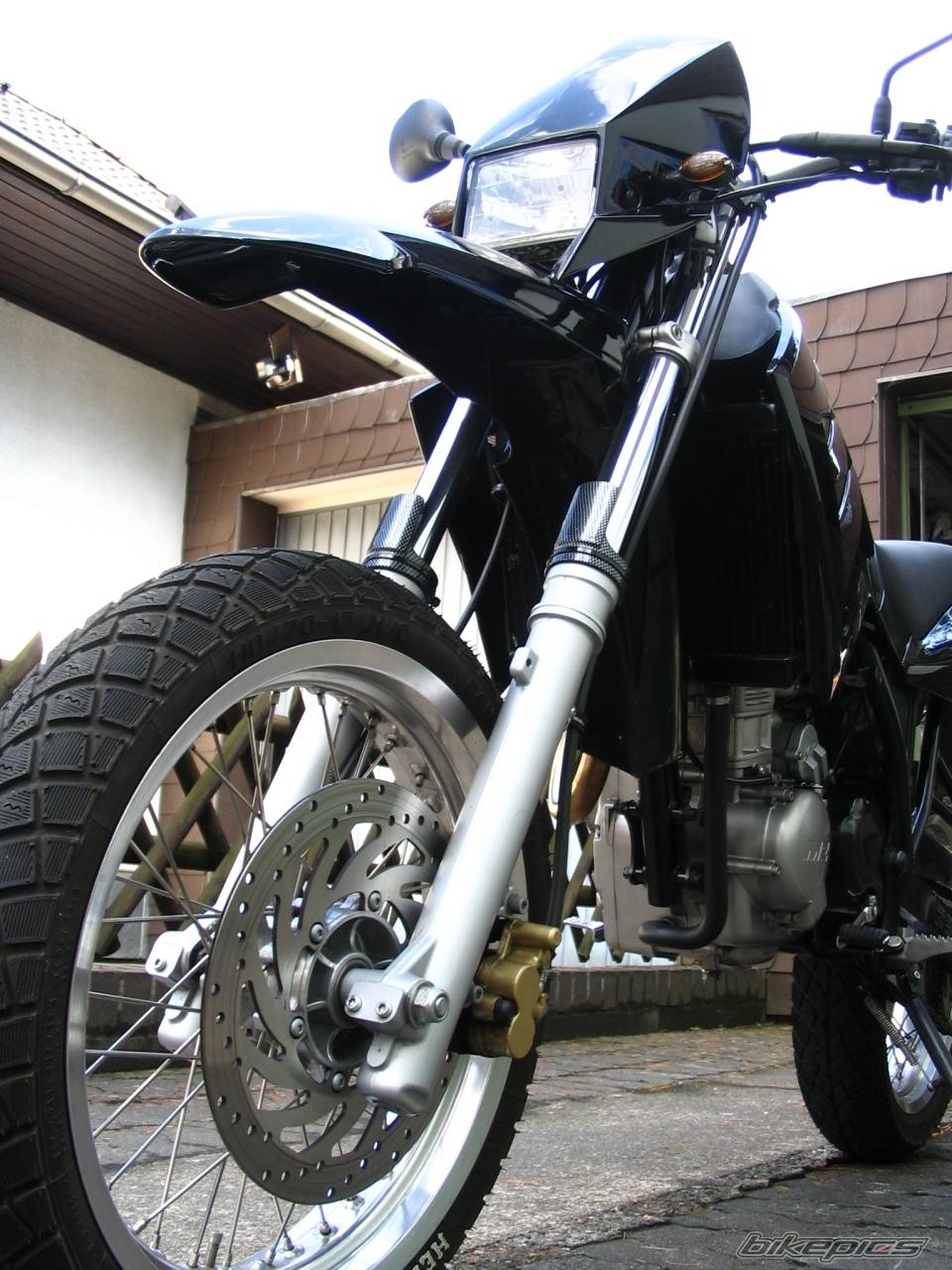 2004 MZ 125SM | Picture 200034 motorcycle photo