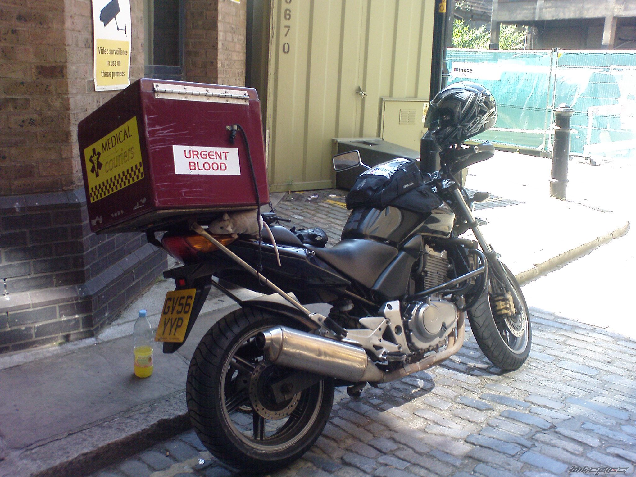 2003 SUZUKI SV 1000 S | Picture 2001971 motorcycle photo