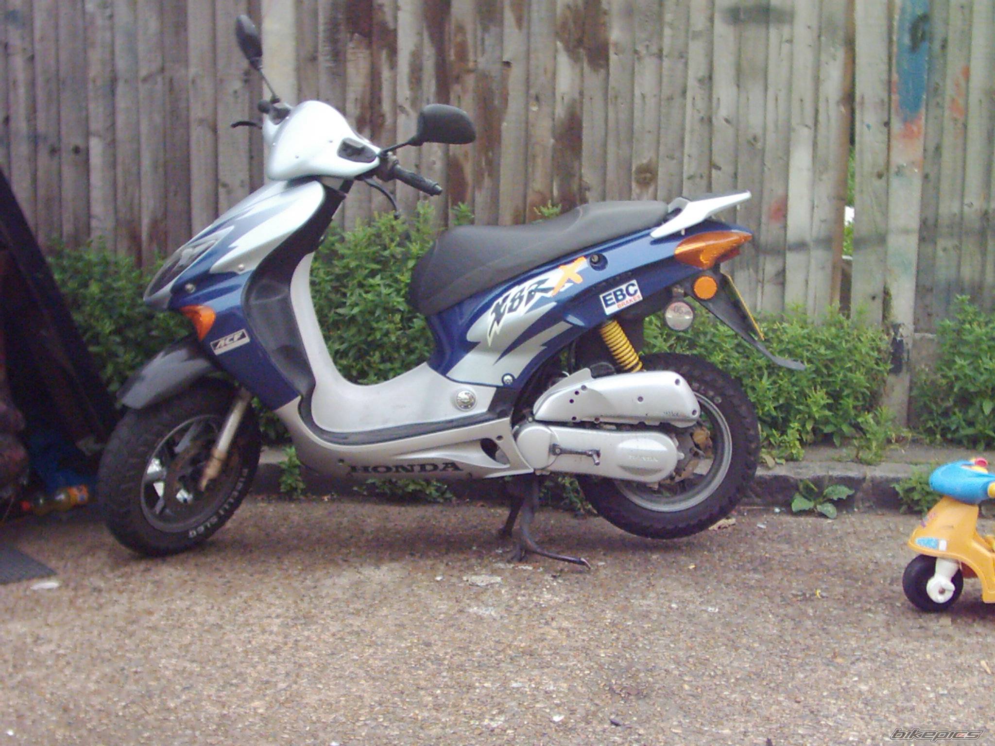 2001 HONDA X8R X | Picture 200198 motorcycle photo