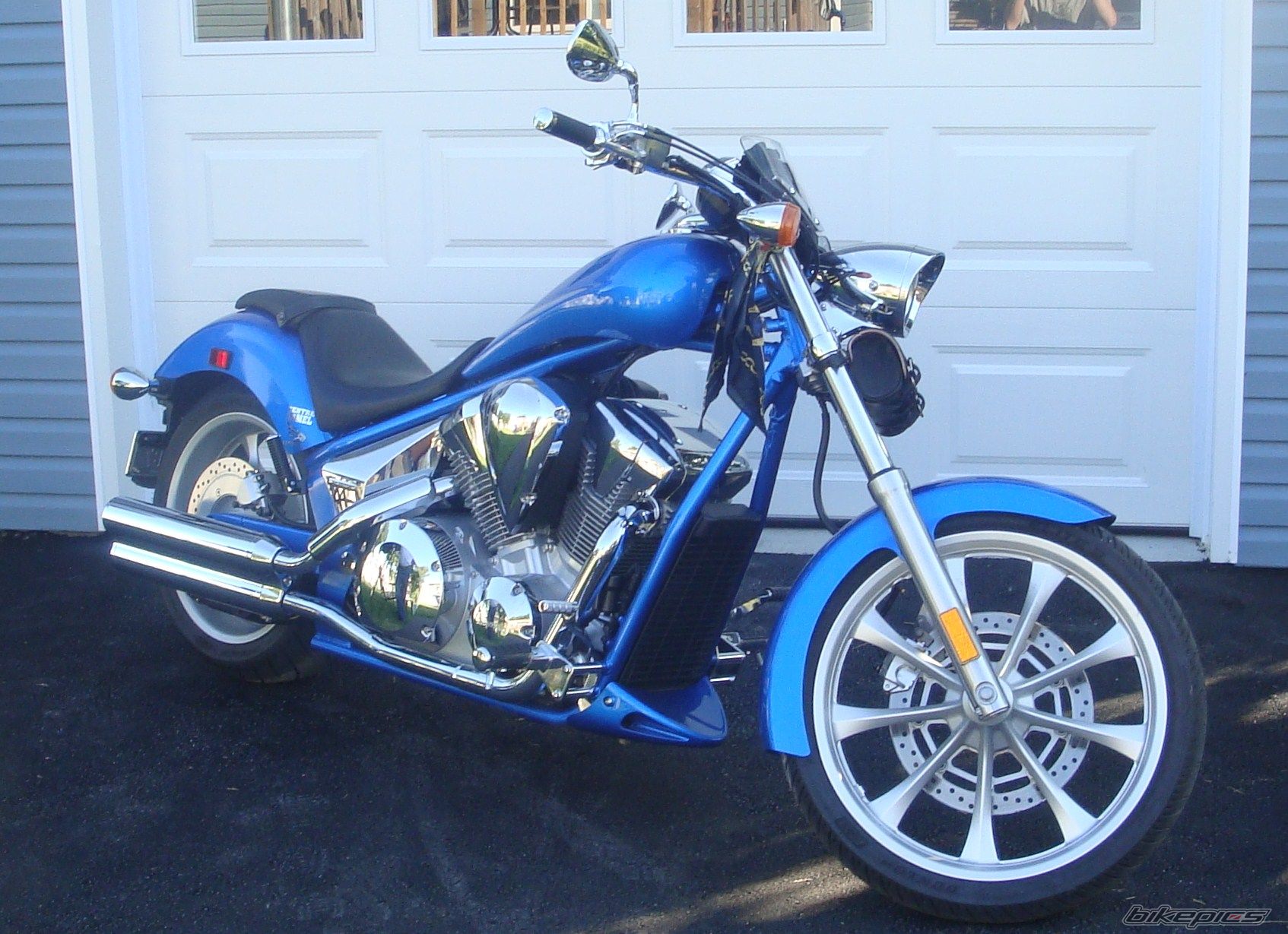 2010 HONDA FURY | Picture 2002441 motorcycle photo