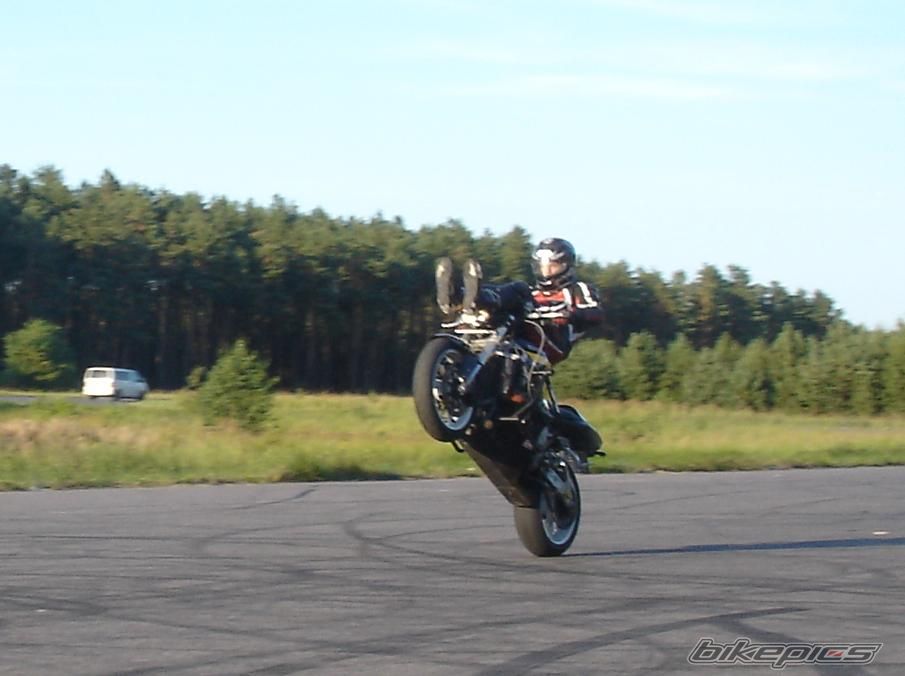 2001 SUZUKI GSX R750X LIMITED EDITION | Picture 2003961 motorcycle photo
