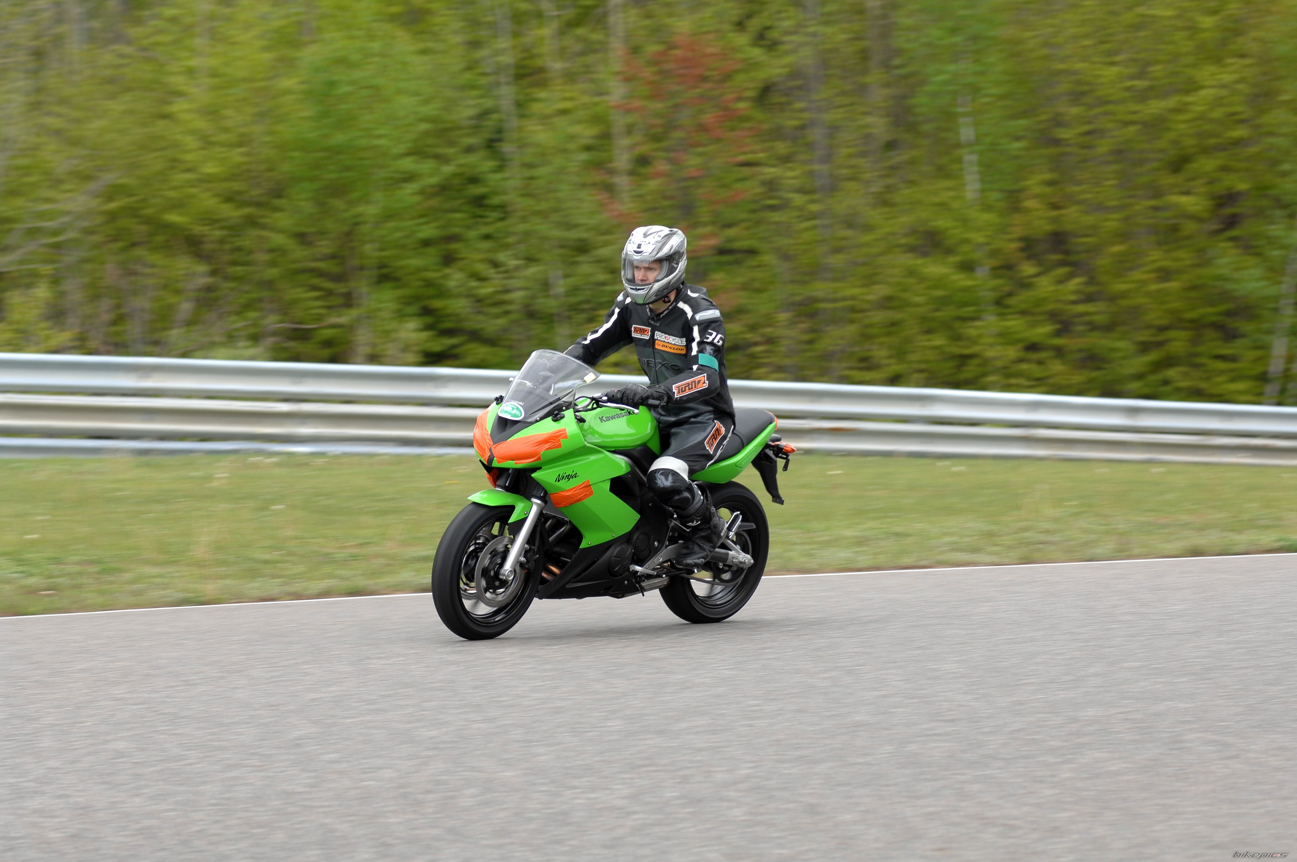 2009 KAWASAKI ER 6F | Picture 2004213 motorcycle photo