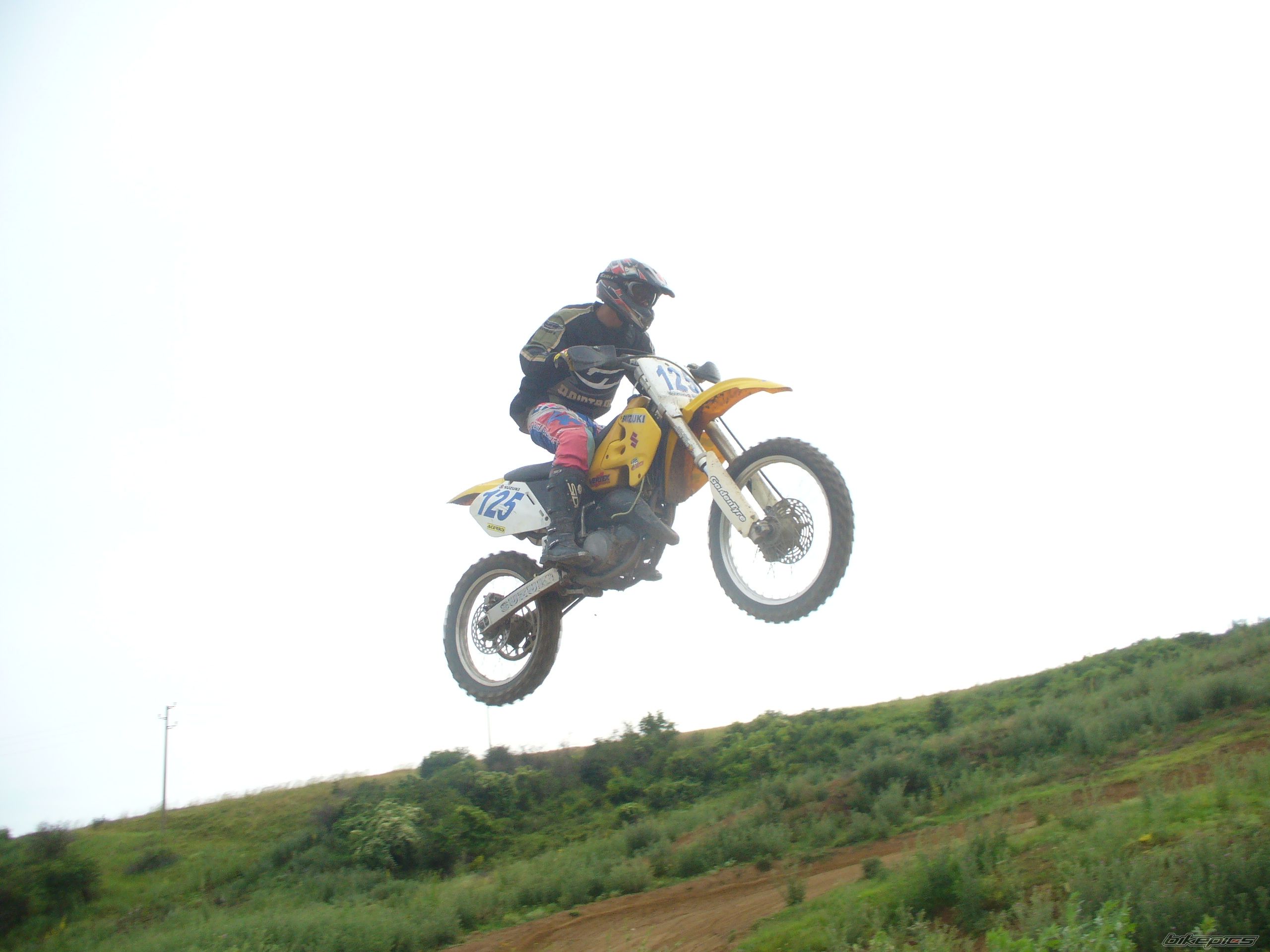 1999 SUZUKI RM 125 | Picture 2004311 motorcycle photo