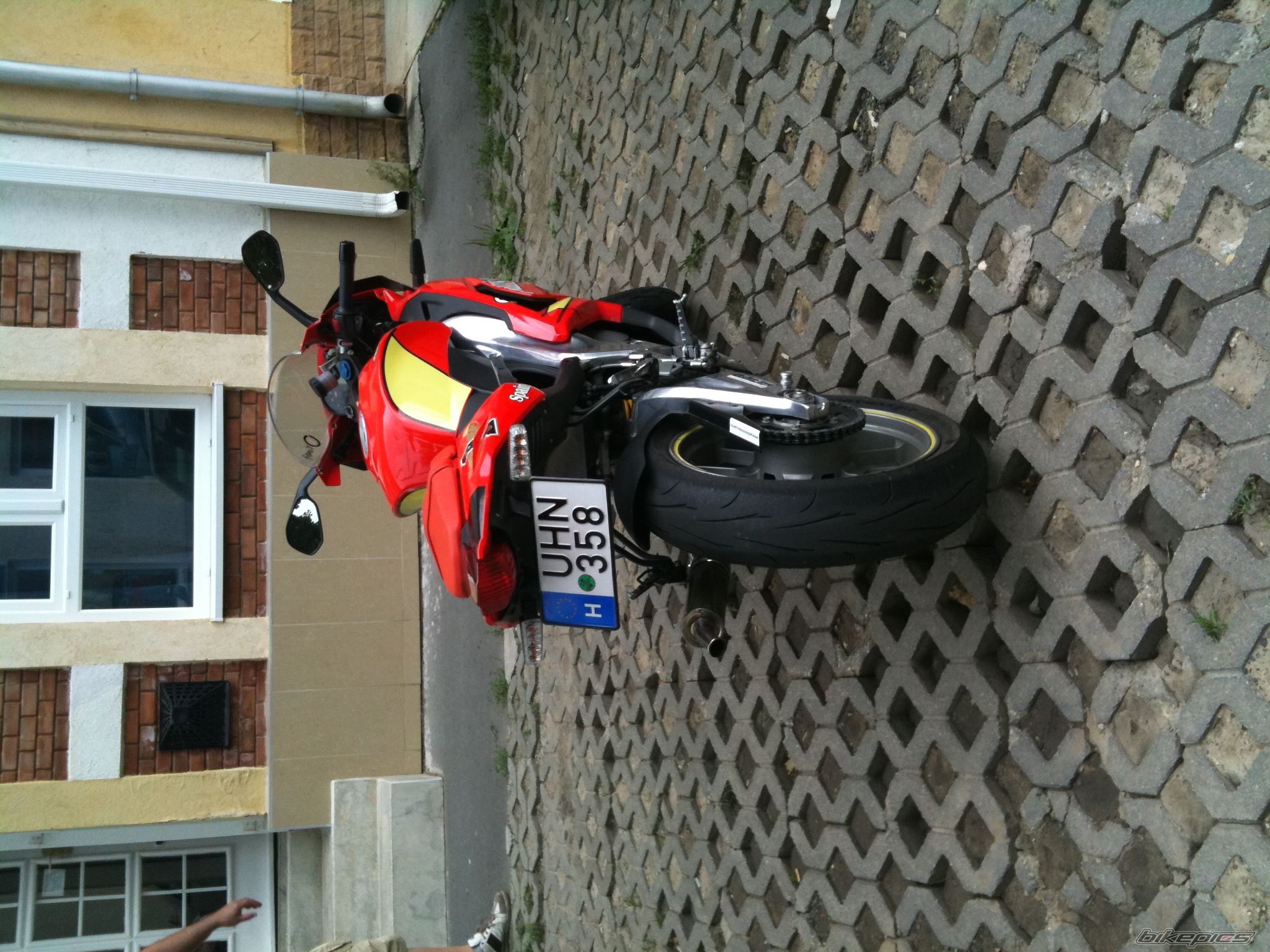 2009 APRILIA RS 125 | Picture 2005868 motorcycle photo