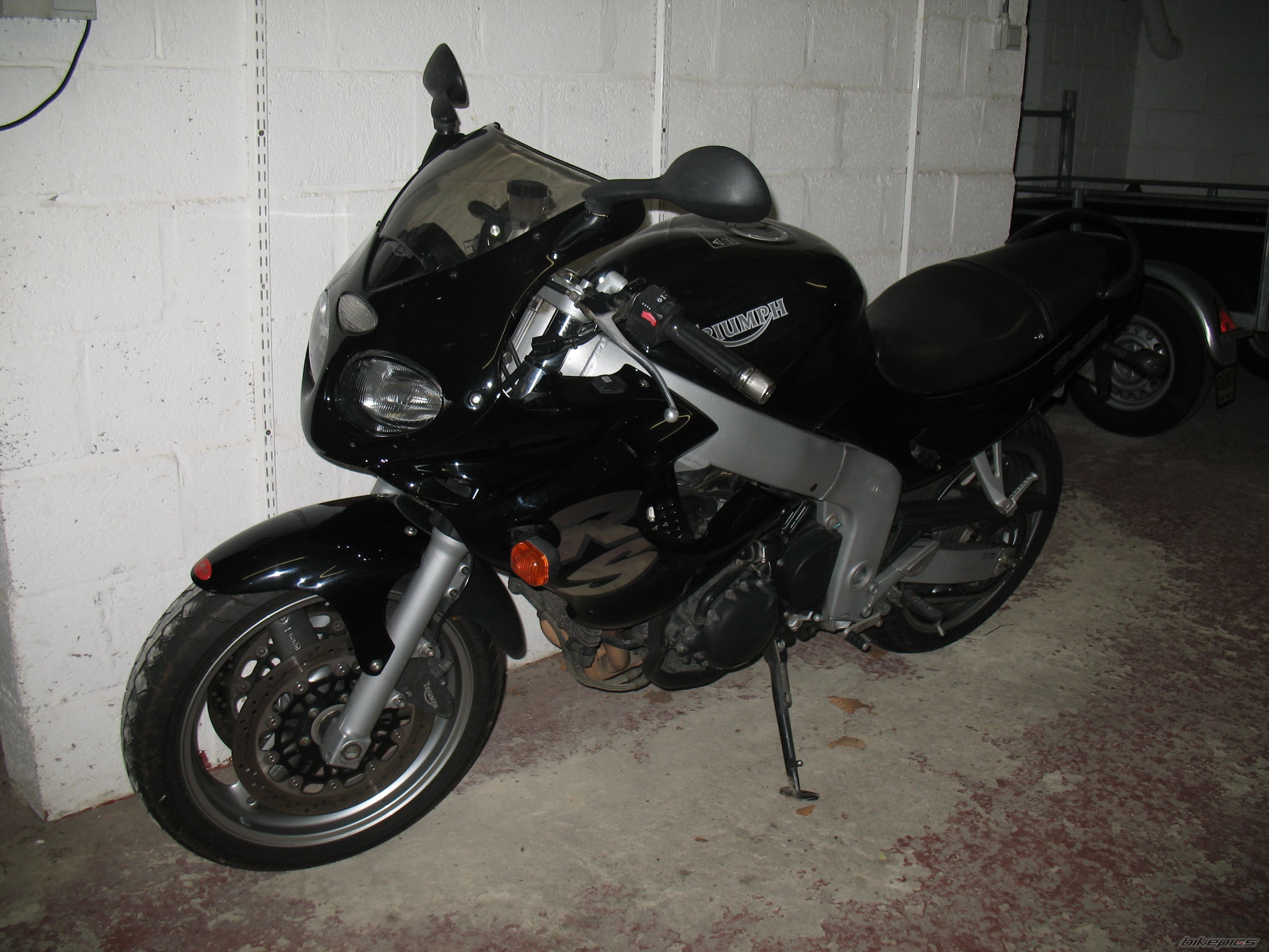 2002 TRIUMPH SPRINT RS | Picture 2006587 motorcycle photo