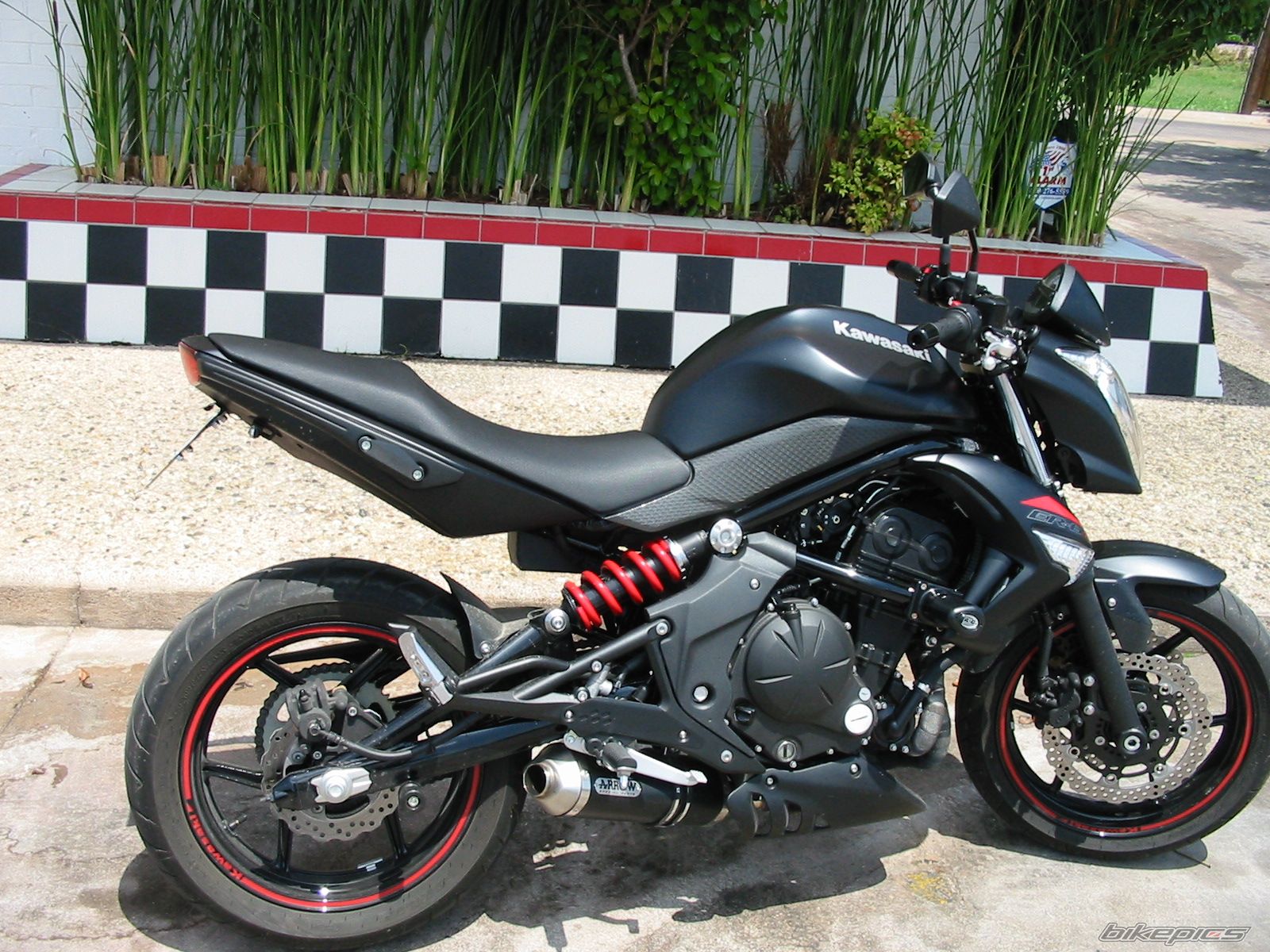 2010 KAWASAKI ER 6N | Picture 2006864 motorcycle photo