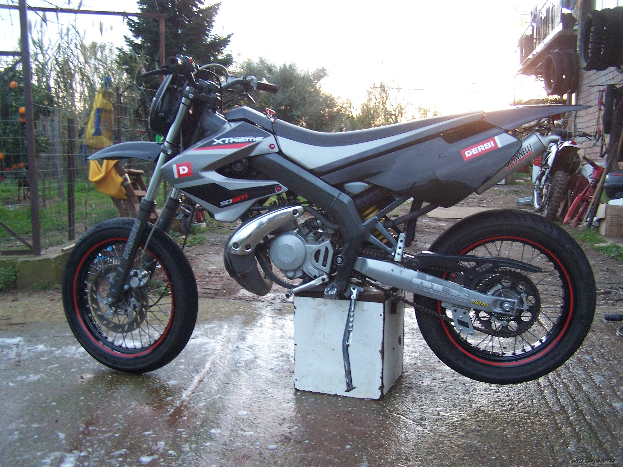 2005 DERBI SENDA  X TREME SM | Picture 2007118 motorcycle photo