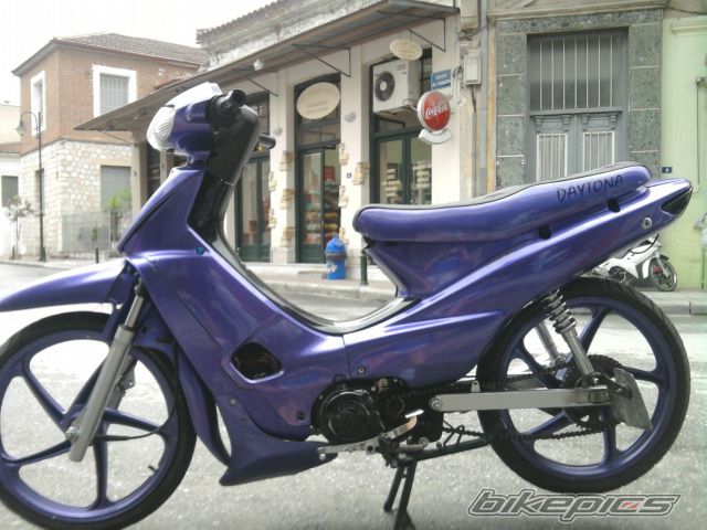 2010 DAYTONA DV 50R | Picture 2007215 motorcycle photo