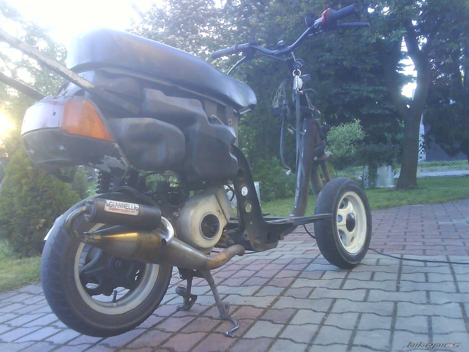 1994 PIAGGIO SFERA NSL 50 | Picture 2007308 motorcycle photo