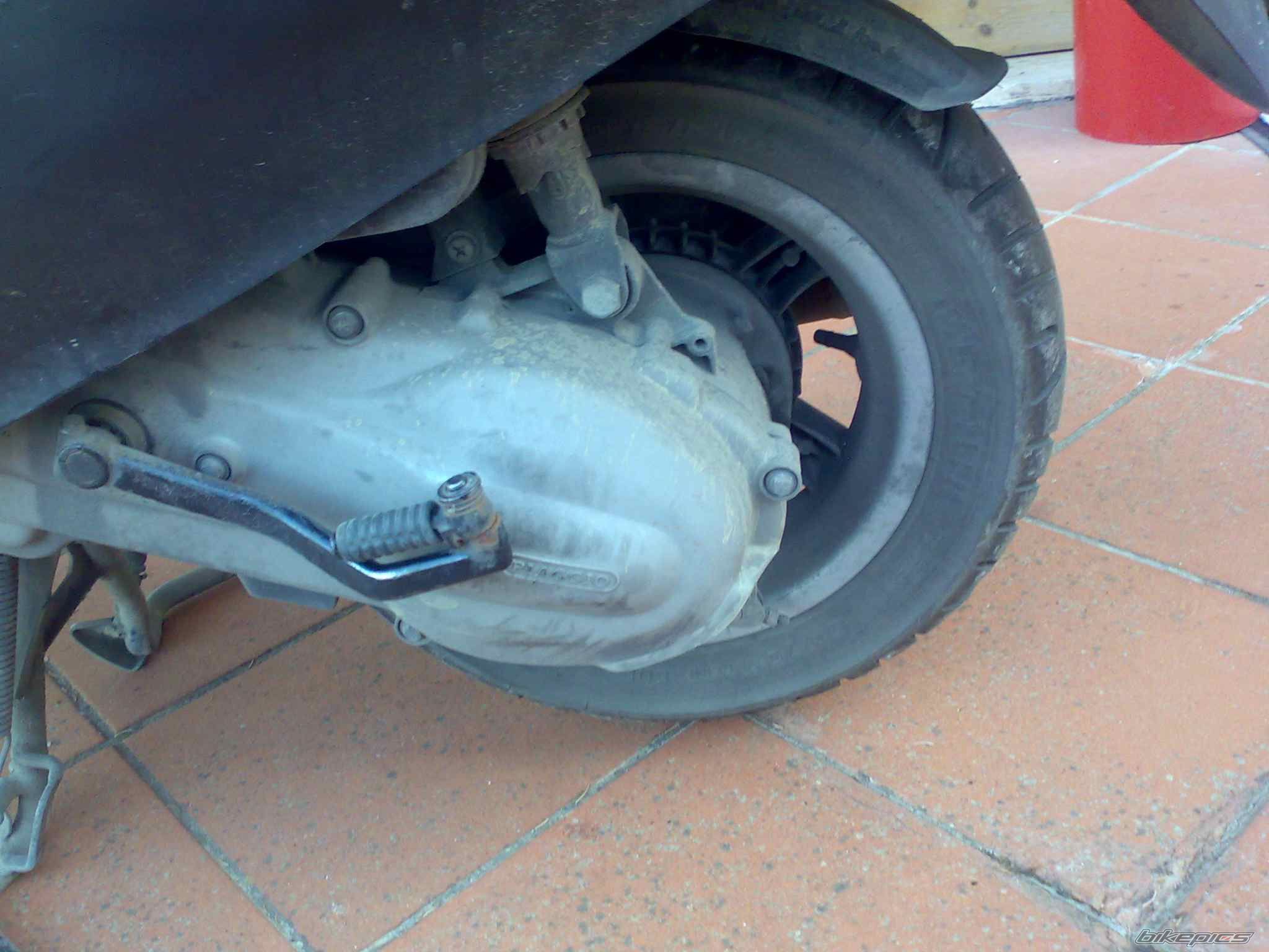 1998 PIAGGIO HEXAGON | Picture 2009042 motorcycle photo