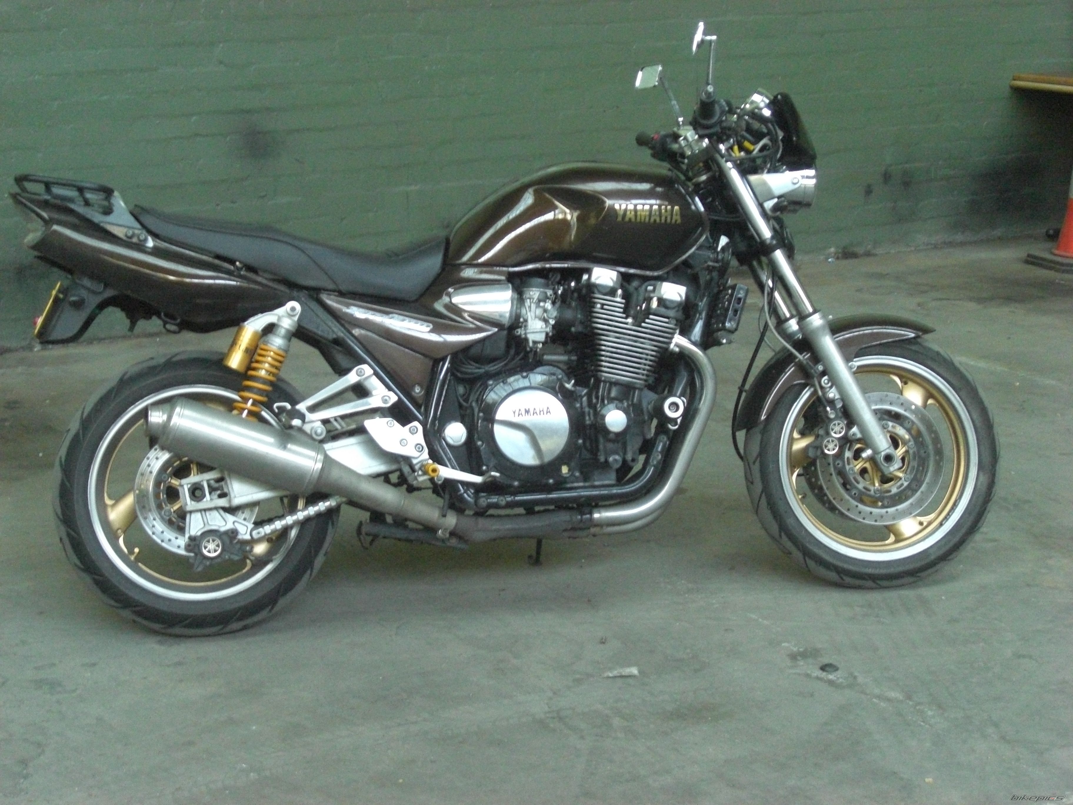 2002 YAMAHA XJR 1300 | Picture 2009604 motorcycle photo